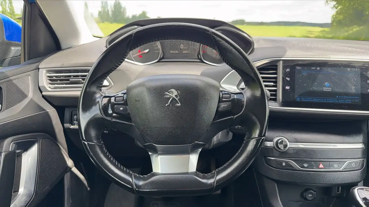 Peugeot 308 308 — photo 23