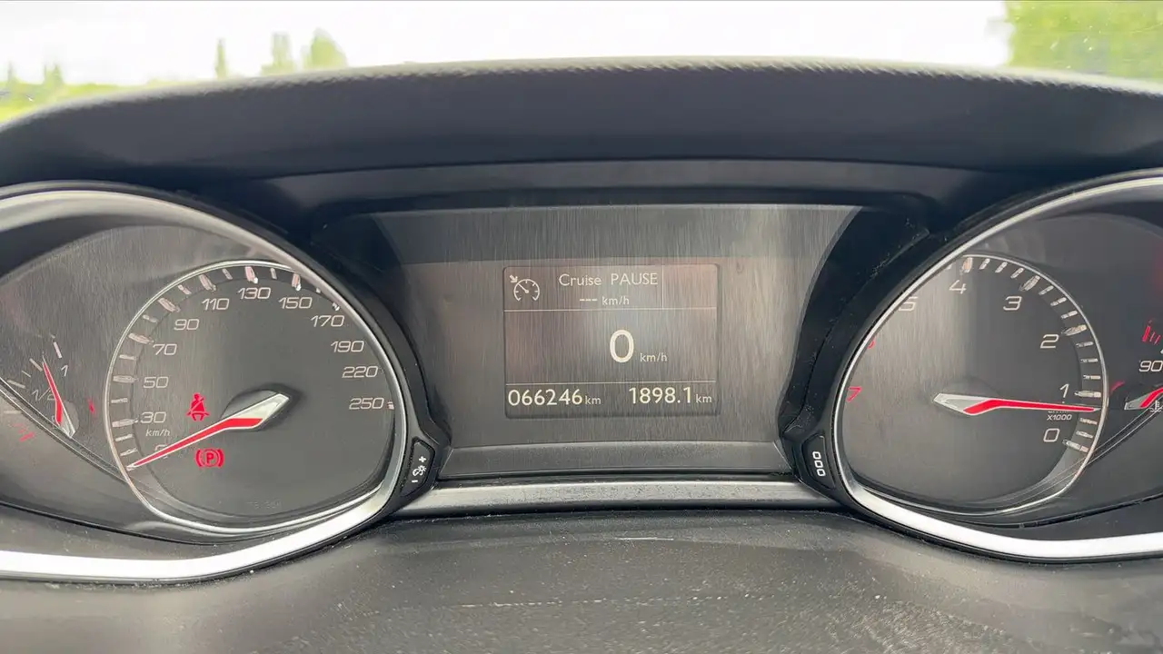 Peugeot 308 308 — photo 12