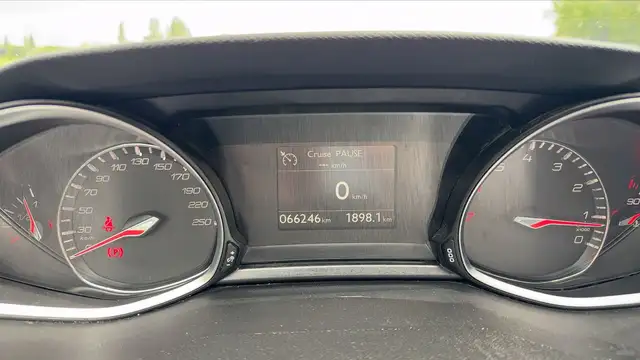 Peugeot 308 view 12
