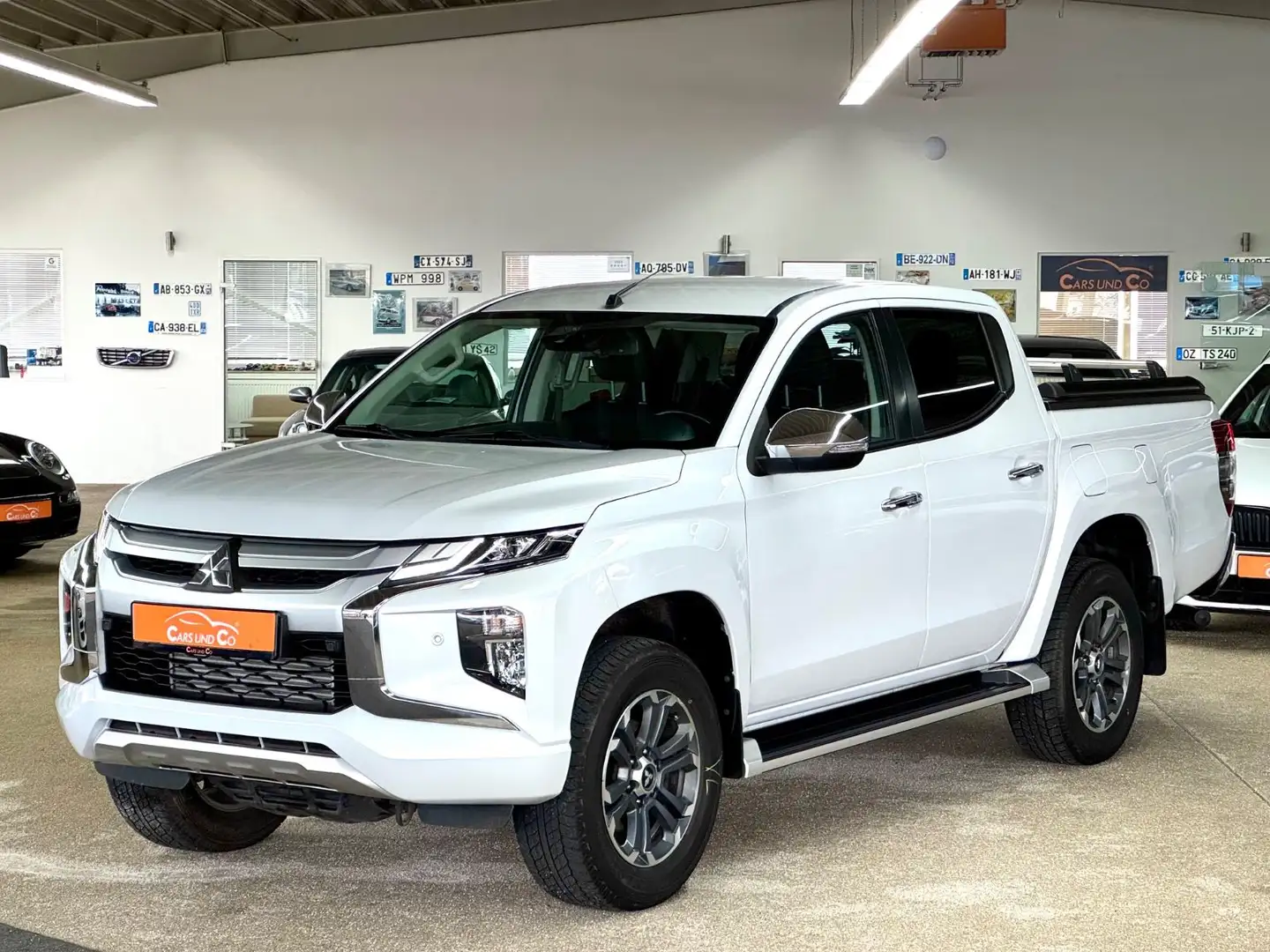 Mitsubishi L200 Intro D-Kab 4WD *AHK*SHZ*LED*PDC*RK*19% Weiß - 1