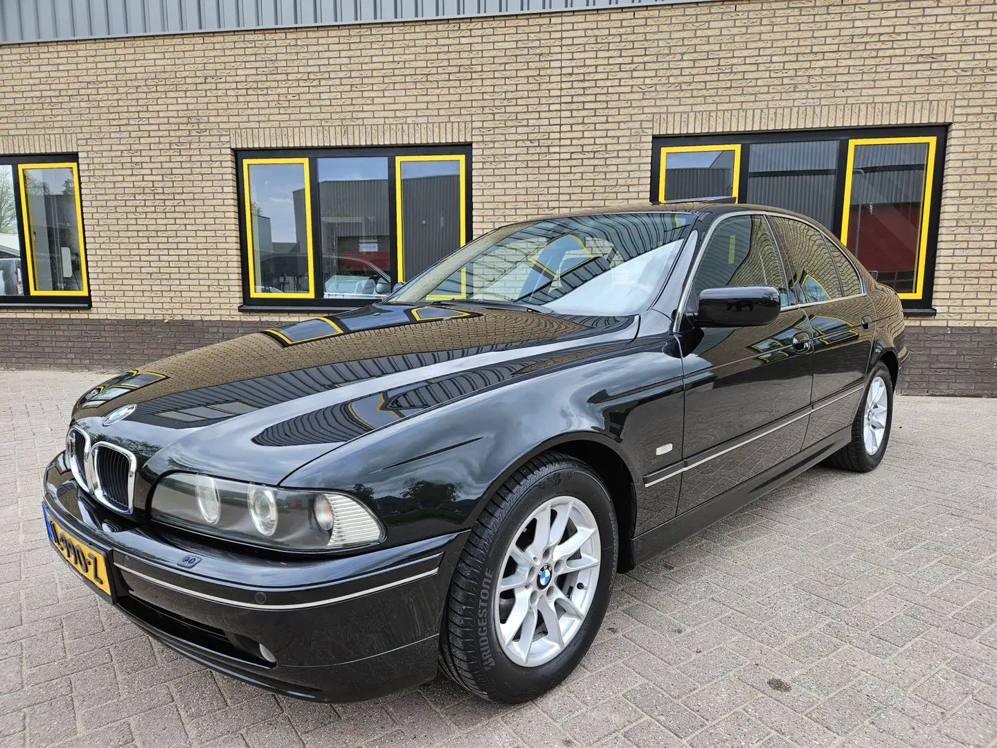 BMW 525 5-serie 525i Edition Exclusief Negro - 1