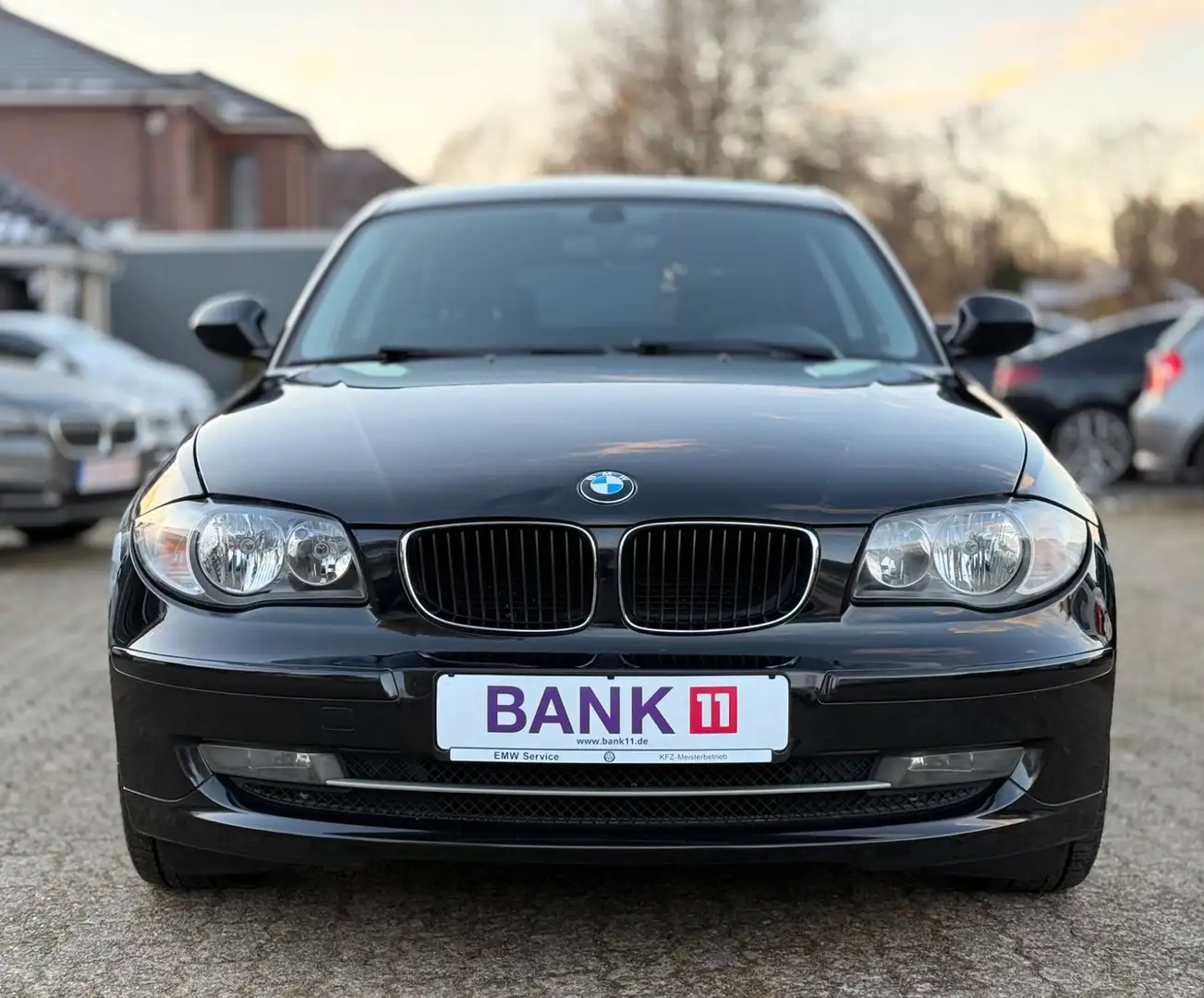 BMW 118 d E87 EMW Selection PDC SHZ neue Ketten Noir - 2