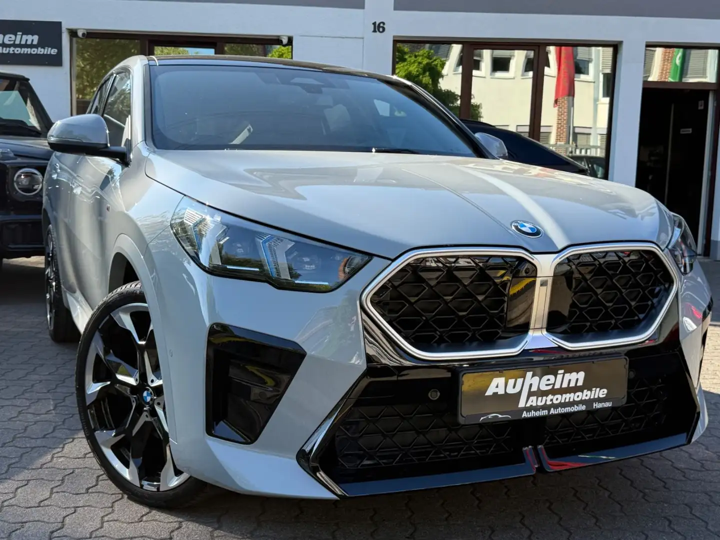 BMW X2 20 i sDrive M Sport GermanMade EU 1 Fully Loa Grau - 1