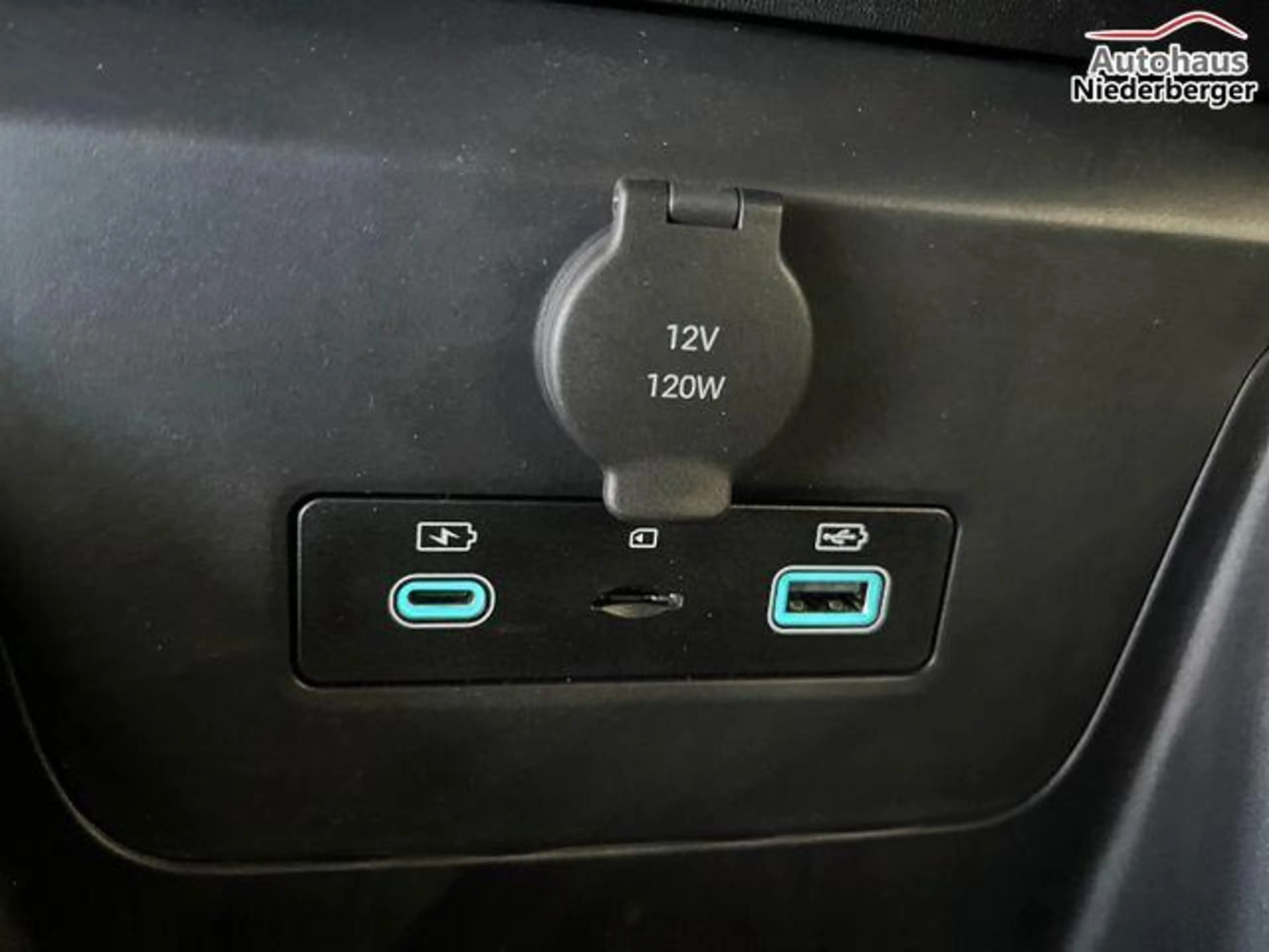 BYD Dolphin Surf Comfort/ACC/LEDER/360°/SHZ/NAV/ 115 kW (156 PS)... — photo 14