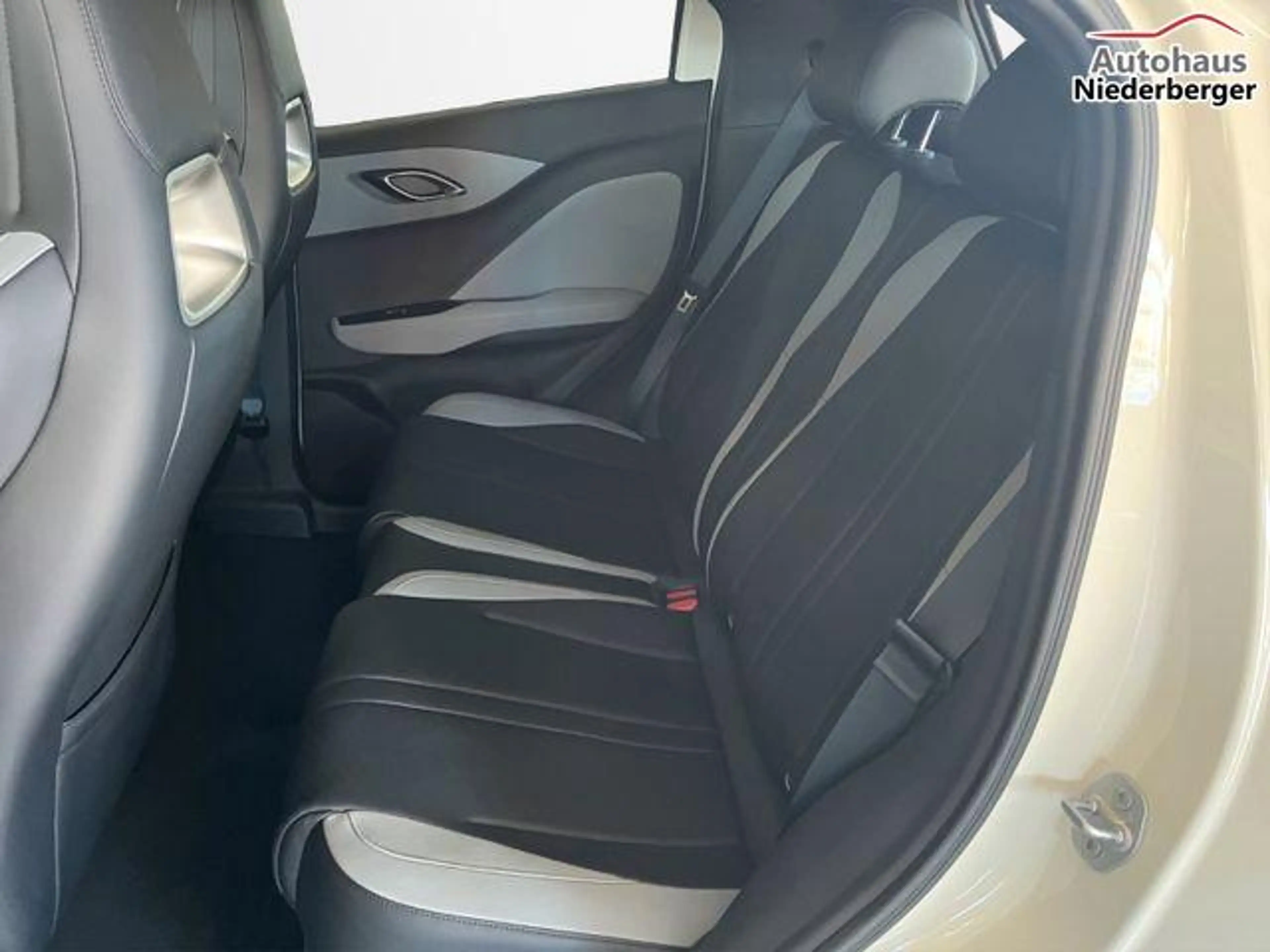 BYD Dolphin Surf Comfort/ACC/LEDER/360°/SHZ/NAV/ 115 kW (156 PS)... — photo 10