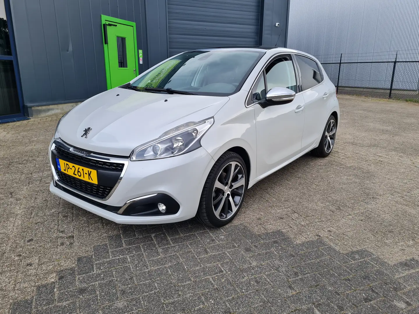 Peugeot 208 208 Allure 110 pk PANORAMADAK, NWE Distributieriem Wit - 2