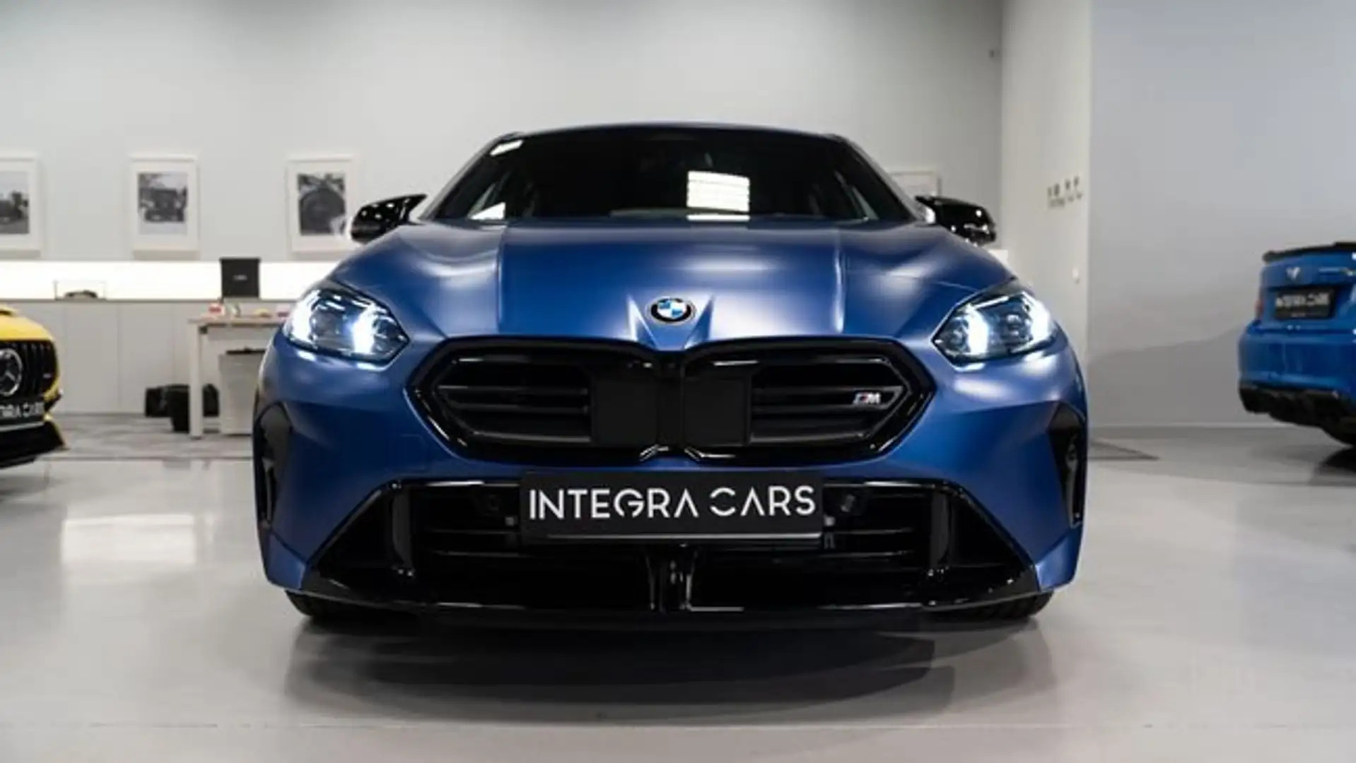 BMW 135 M135iA xDrive Niebieski - 2