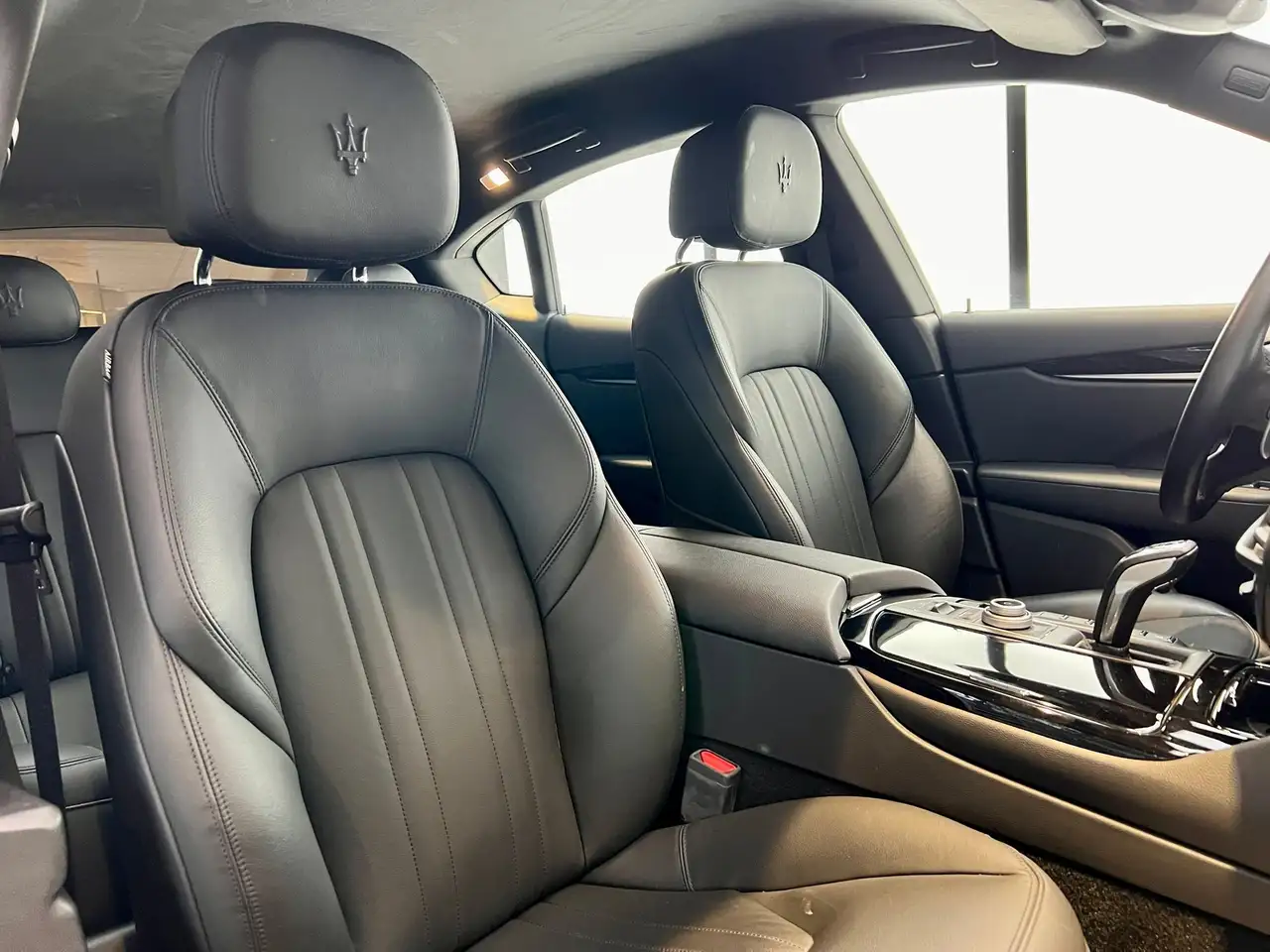 Maserati Levante 2022 — фото 12