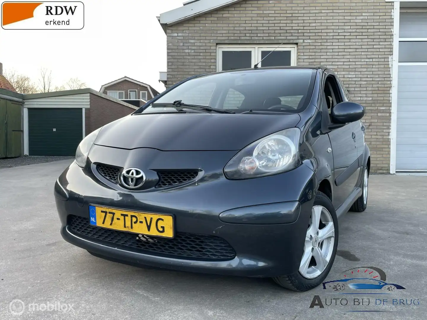 Toyota Aygo 1.0-12V Sport |NAp| AIRCO| APK| NU 2699 Gris - 2