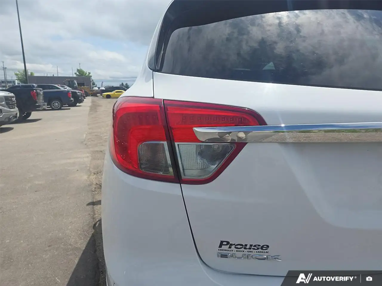 Buick Envision fotografie Buick Envision
