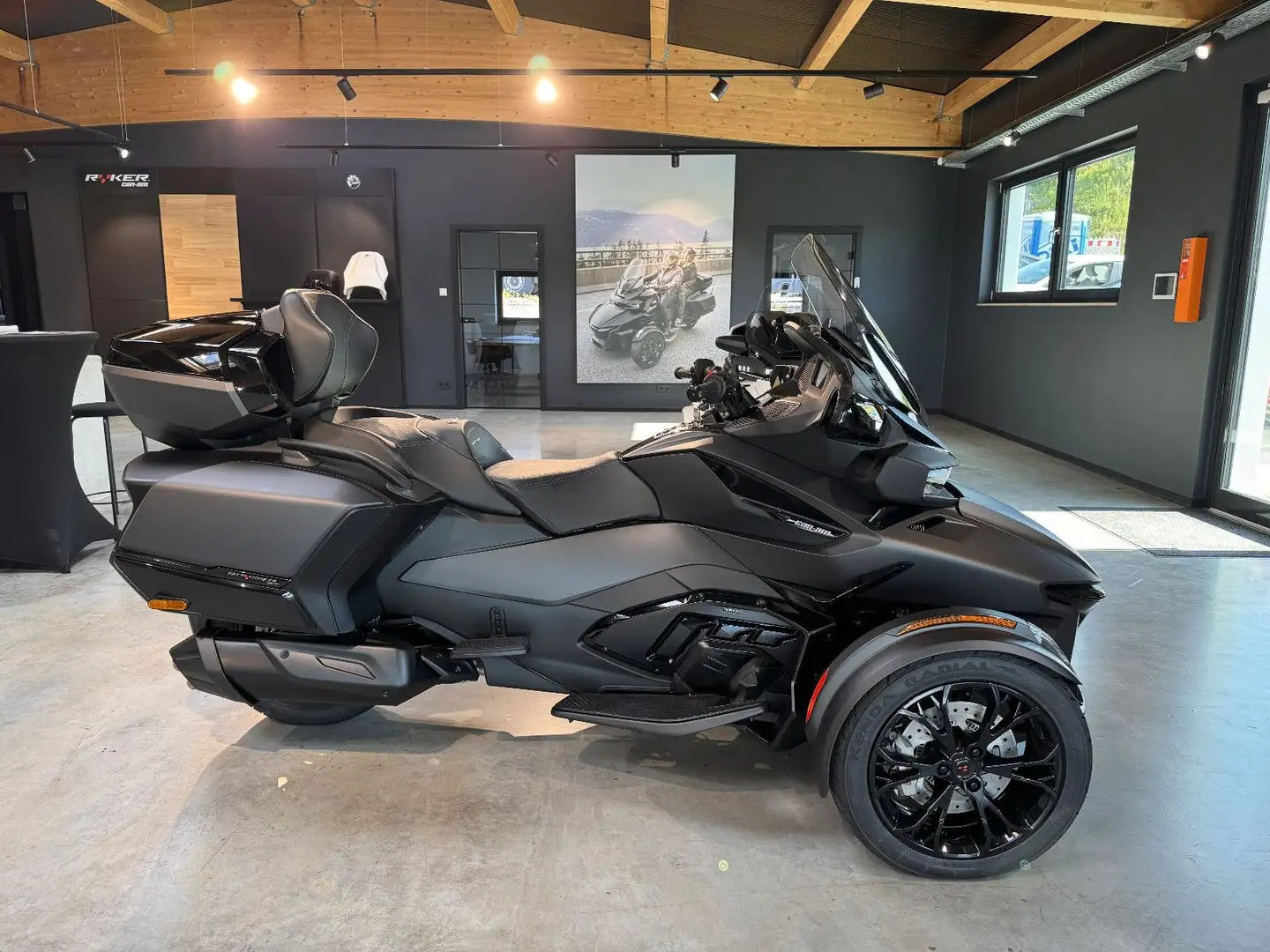 Can-Am Spyder RT ACE LTD 2025 Apple Car Play Negru - 2