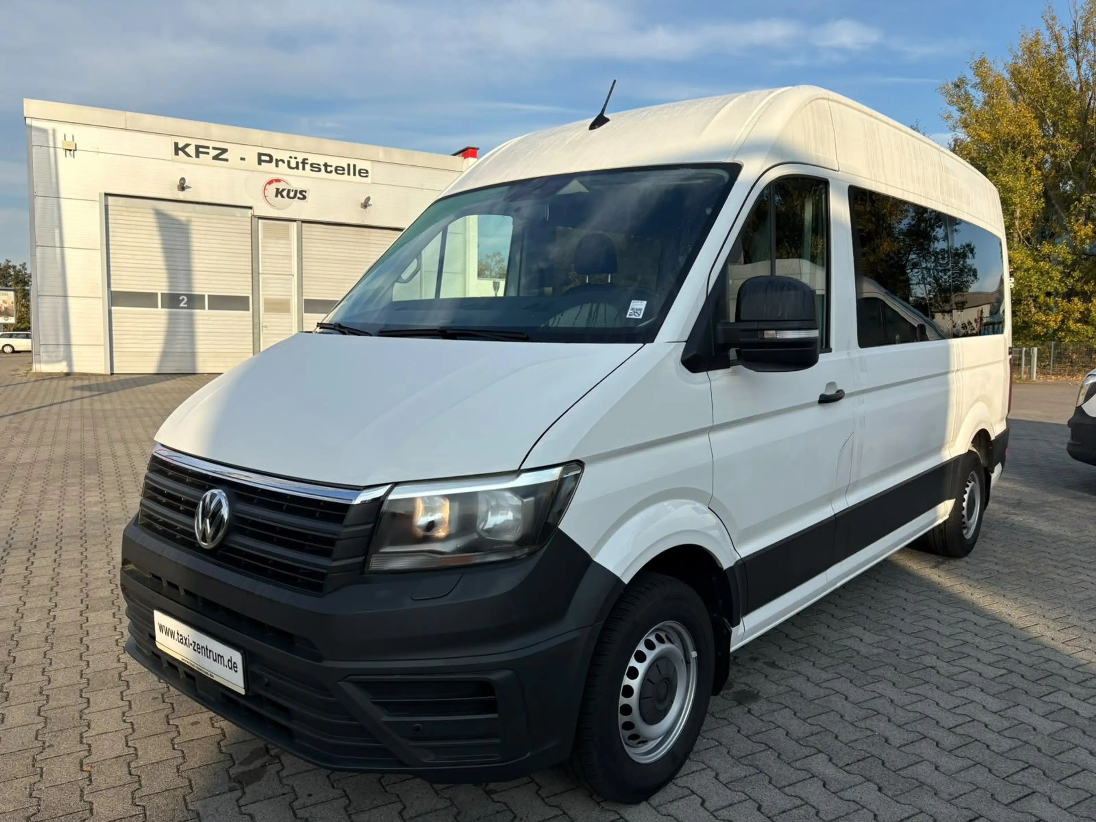 Volkswagen Crafter mittellang Hochdach LIFT TRITTSTUFE BTW — photo 2