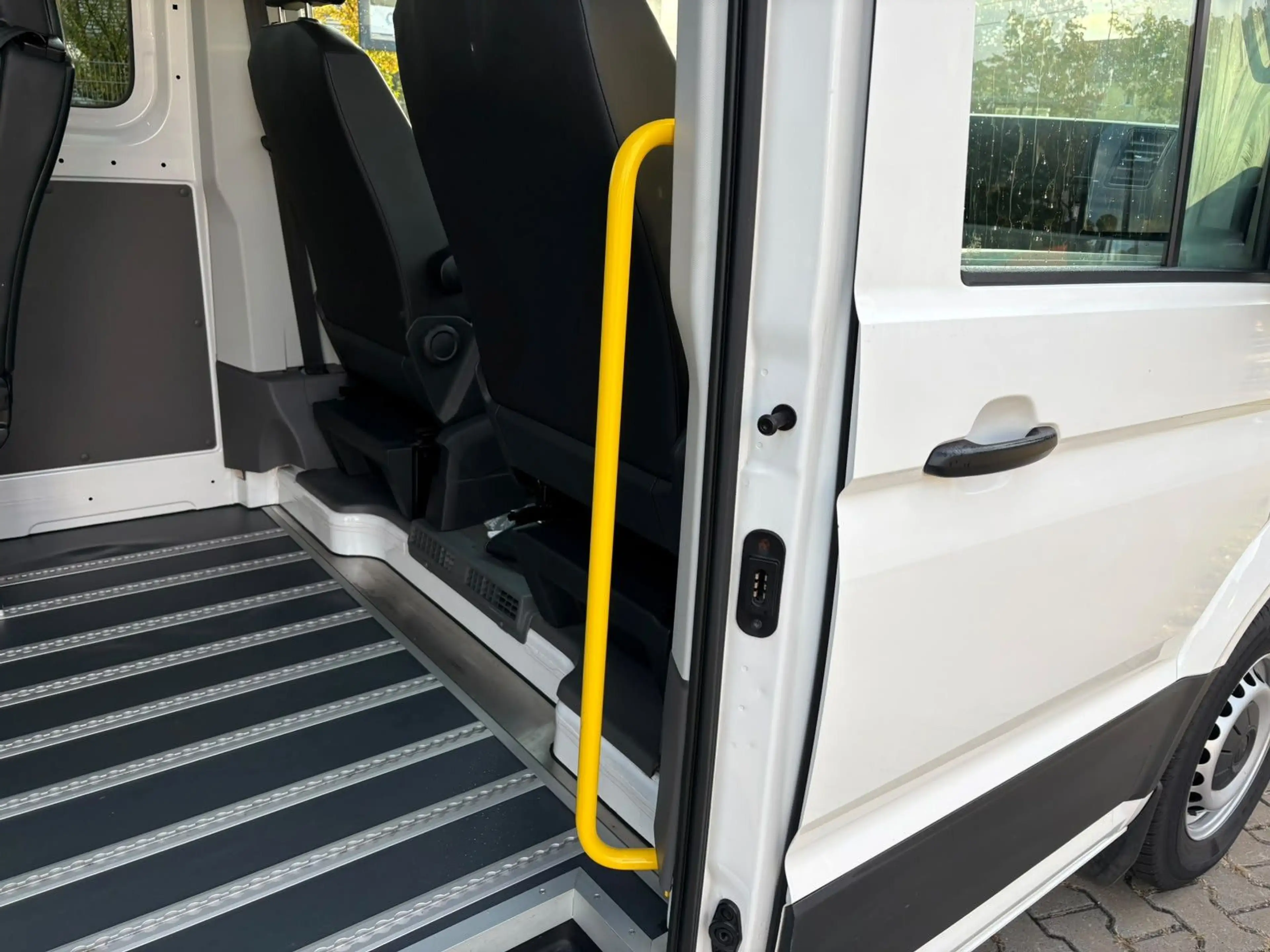 Volkswagen Crafter mittellang Hochdach LIFT TRITTSTUFE BTW — photo 15