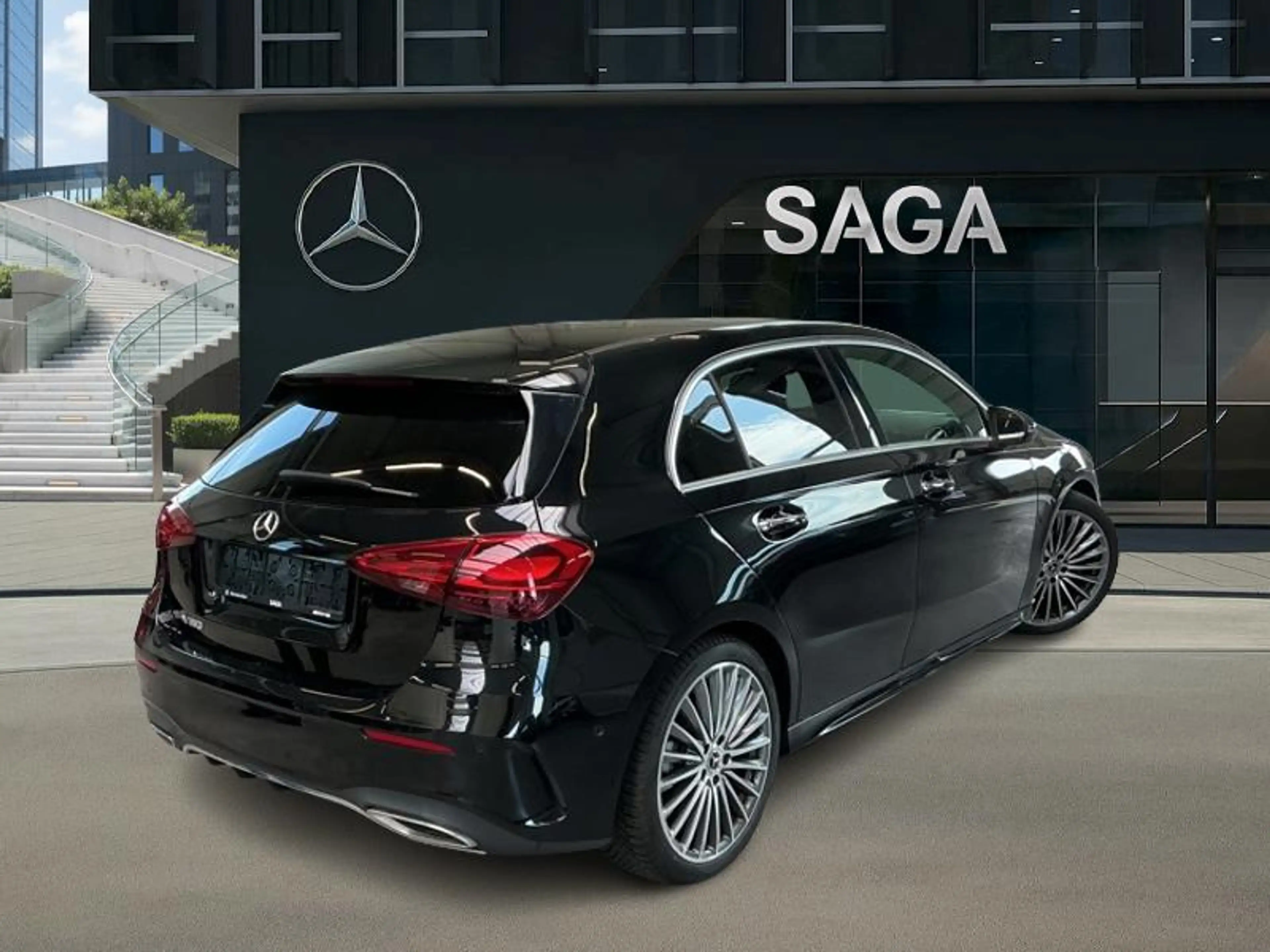 Mercedes-Benz A 180 AMG Line Toit Pano — photo 6