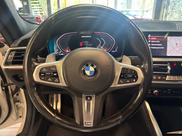 BMW M4 view 17