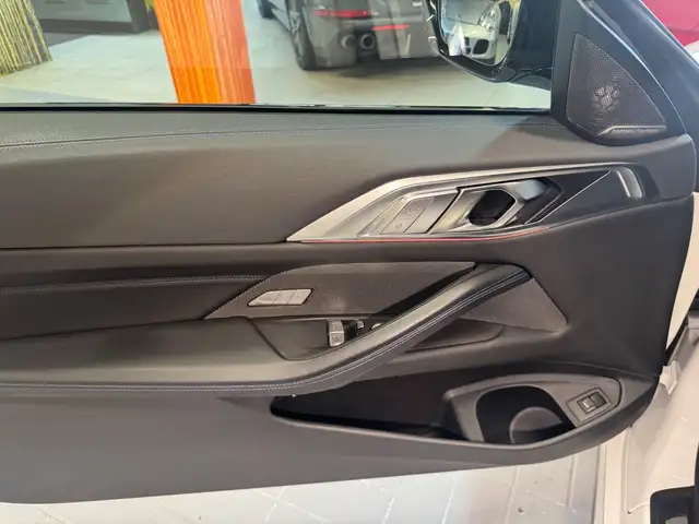 BMW M4 view 25