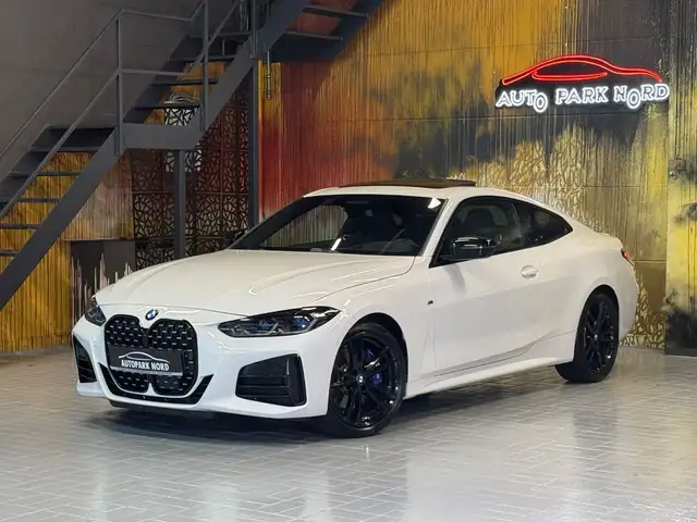 2022 BMW M4 in White for sale