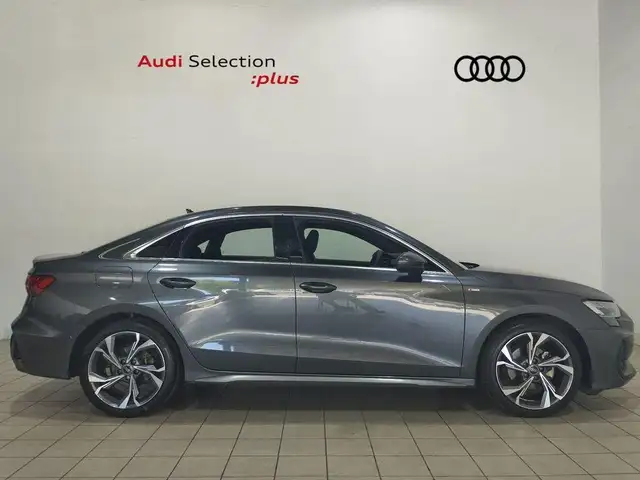 Audi A3 view 3