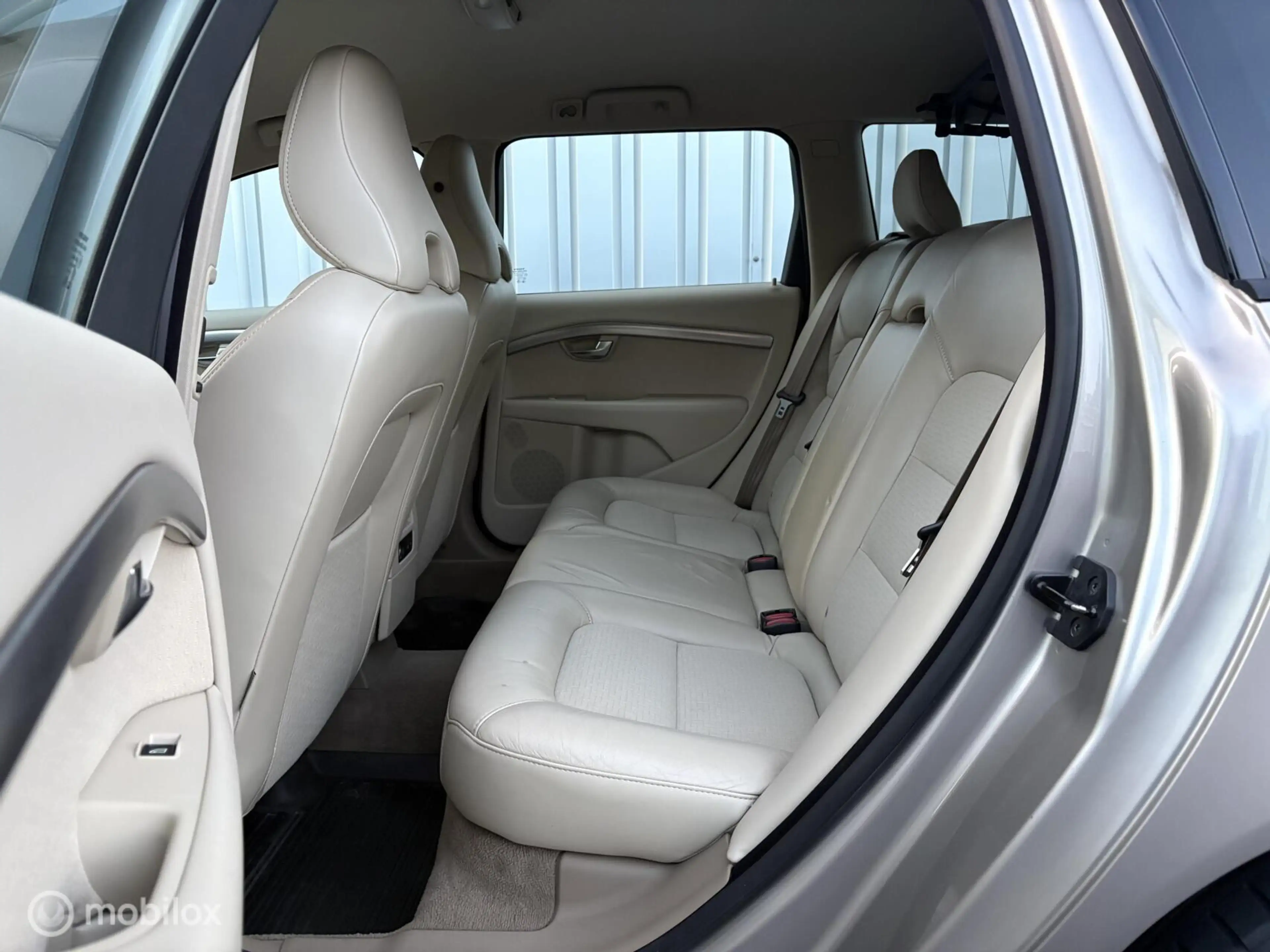 Volvo V70 3.2 Momentum | Aut | ACC | 238pk | Youngtimer | 07 — photo 10