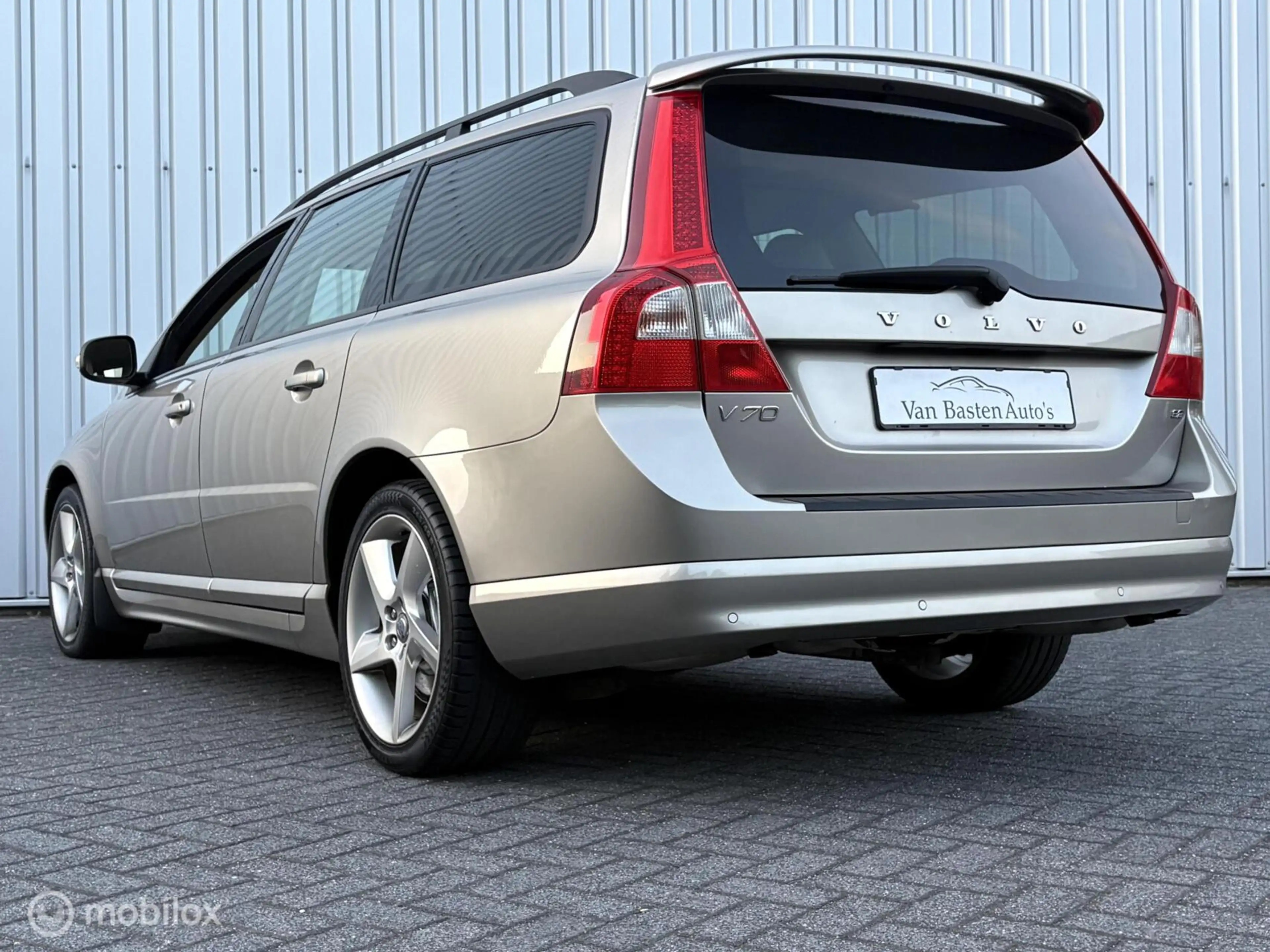 Volvo V70 3.2 Momentum | Aut | ACC | 238pk | Youngtimer | 07 — photo 7