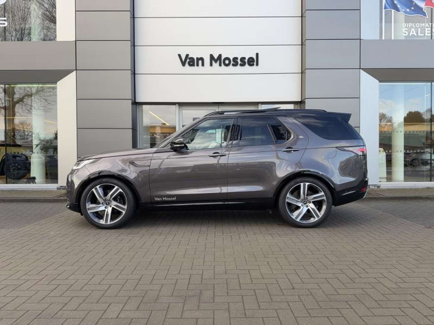 Land Rover Discovery Metropolitan Edition D300 -  - Joinsteer - #5