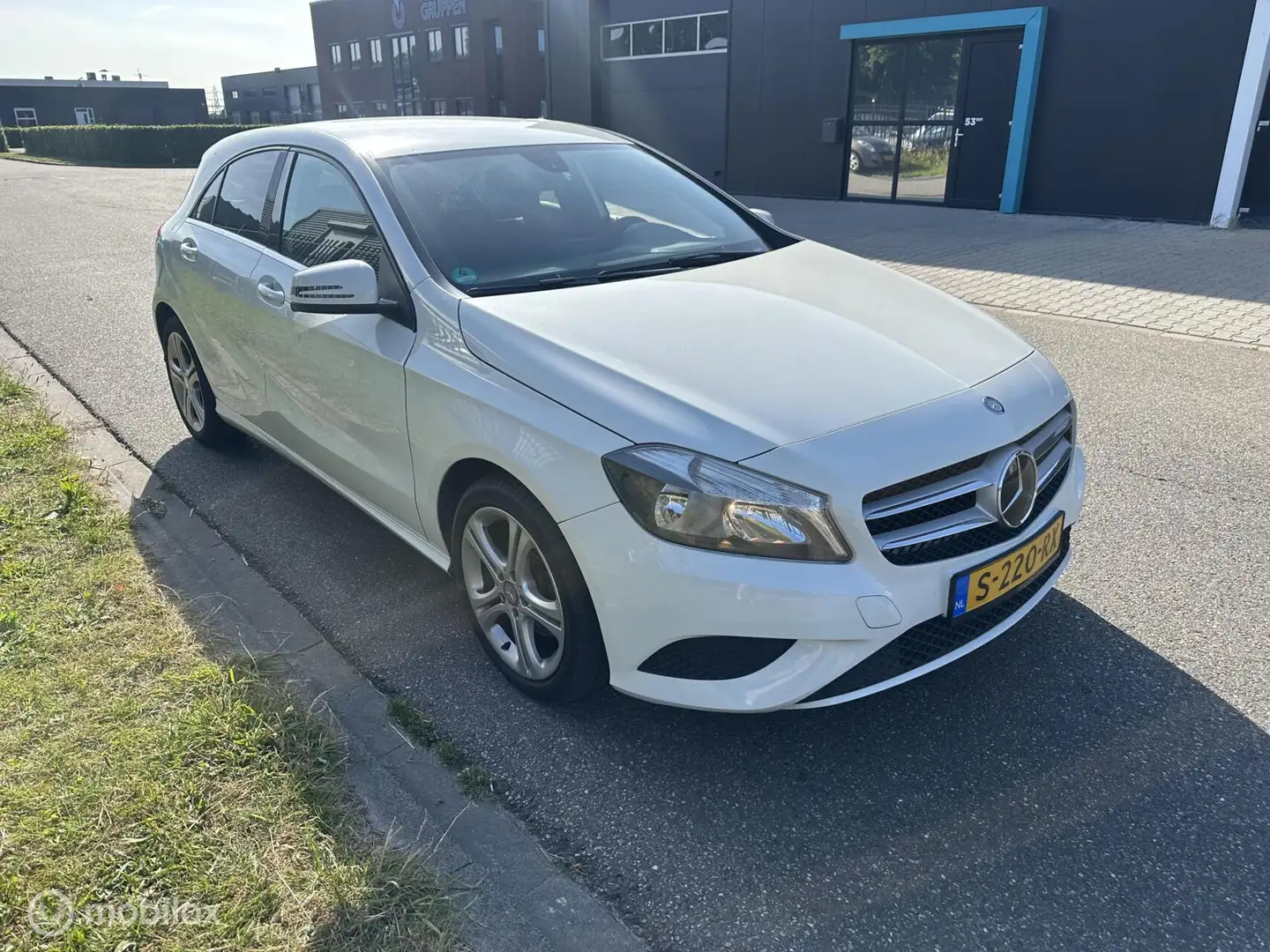 Mercedes-Benz A 180 Ambition Blanc - 2