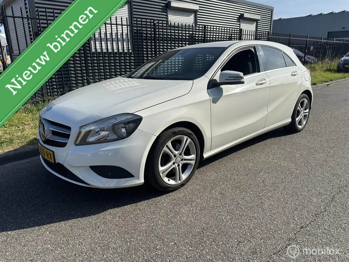 Mercedes-Benz A 180 Ambition Blanc - 1