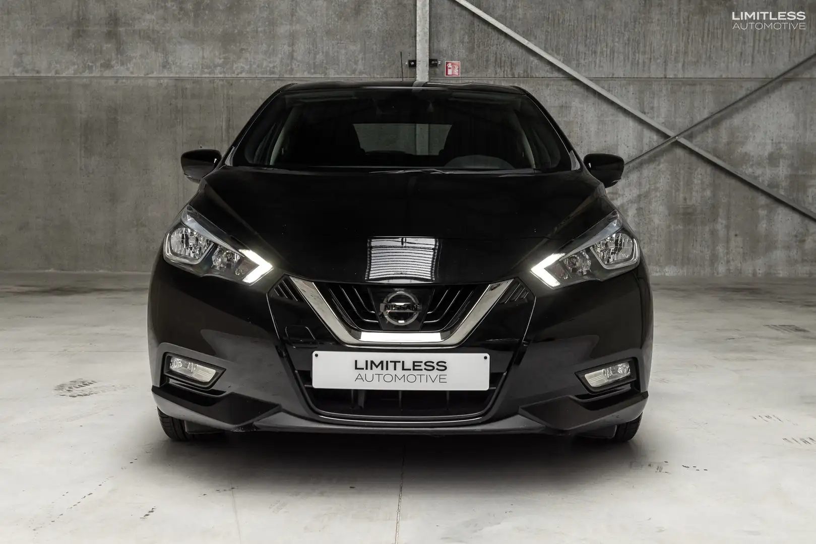 Nissan Micra 1.0 IG-T Tekna Nero - 2