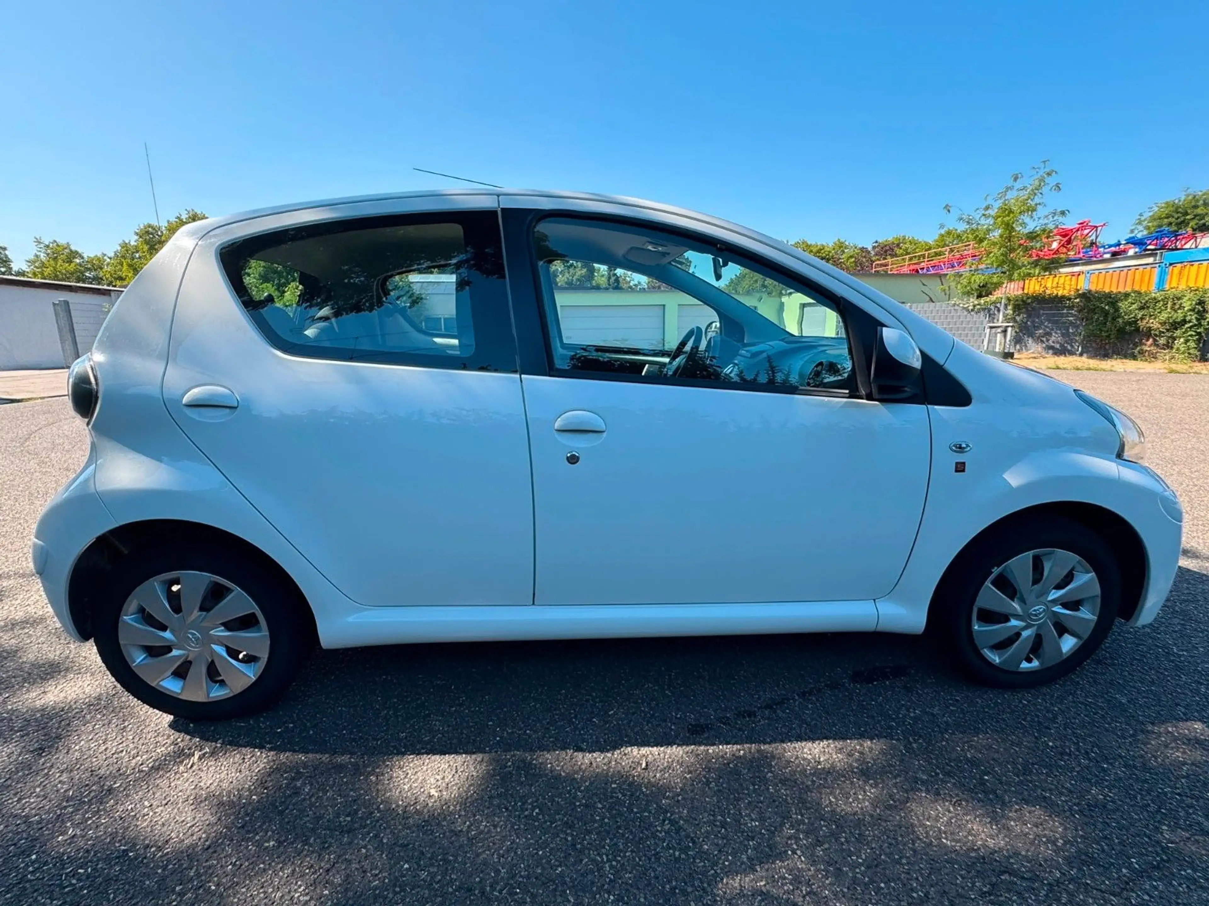 Toyota Aygo 1,0-l-VVT-i Cool & GO Klima Tüv 1.Hand — photo 13