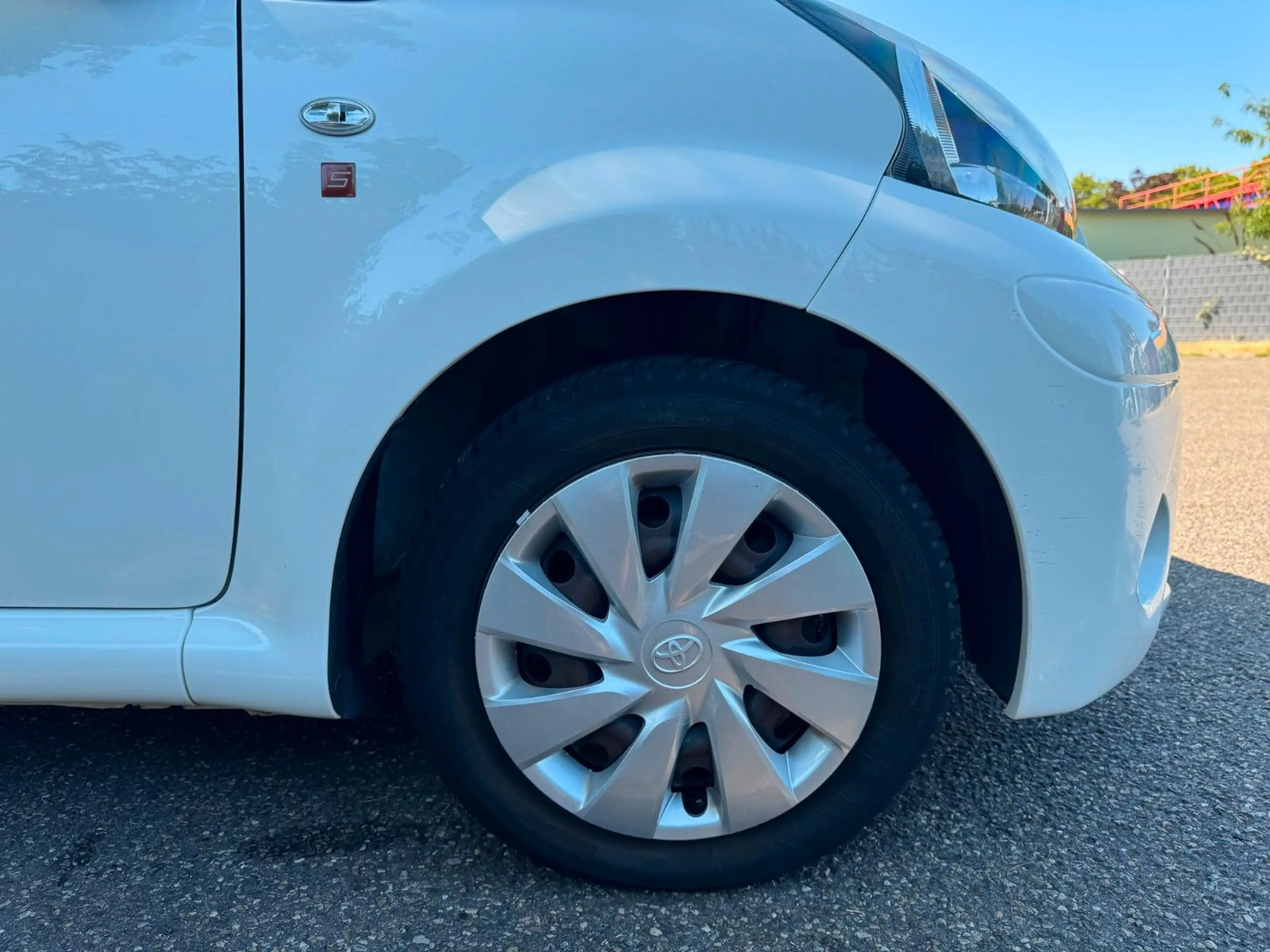Toyota Aygo 1,0-l-VVT-i Cool & GO Klima Tüv 1.Hand — photo 14