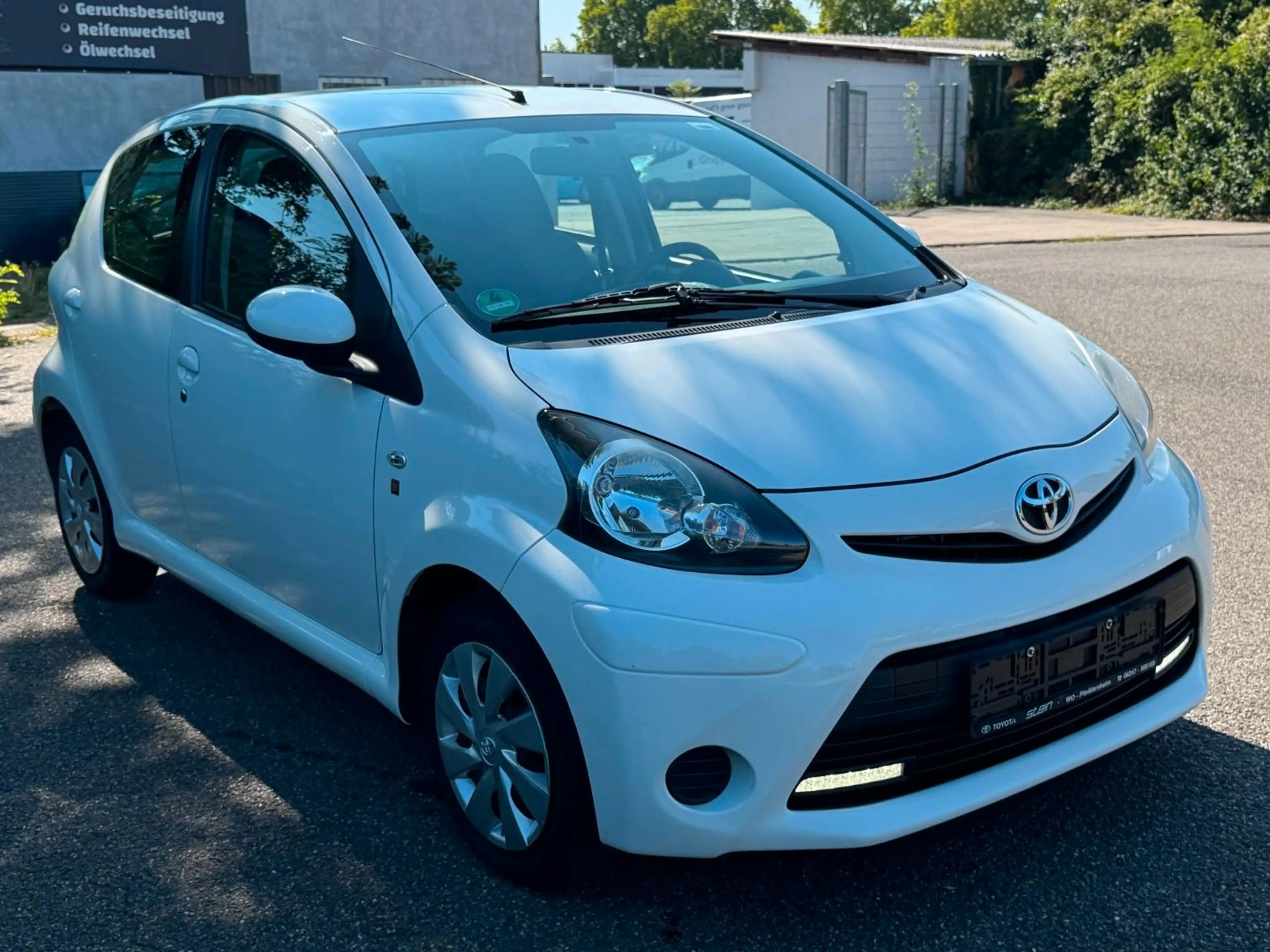 Toyota Aygo 1,0-l-VVT-i Cool & GO Klima Tüv 1.Hand — photo 5