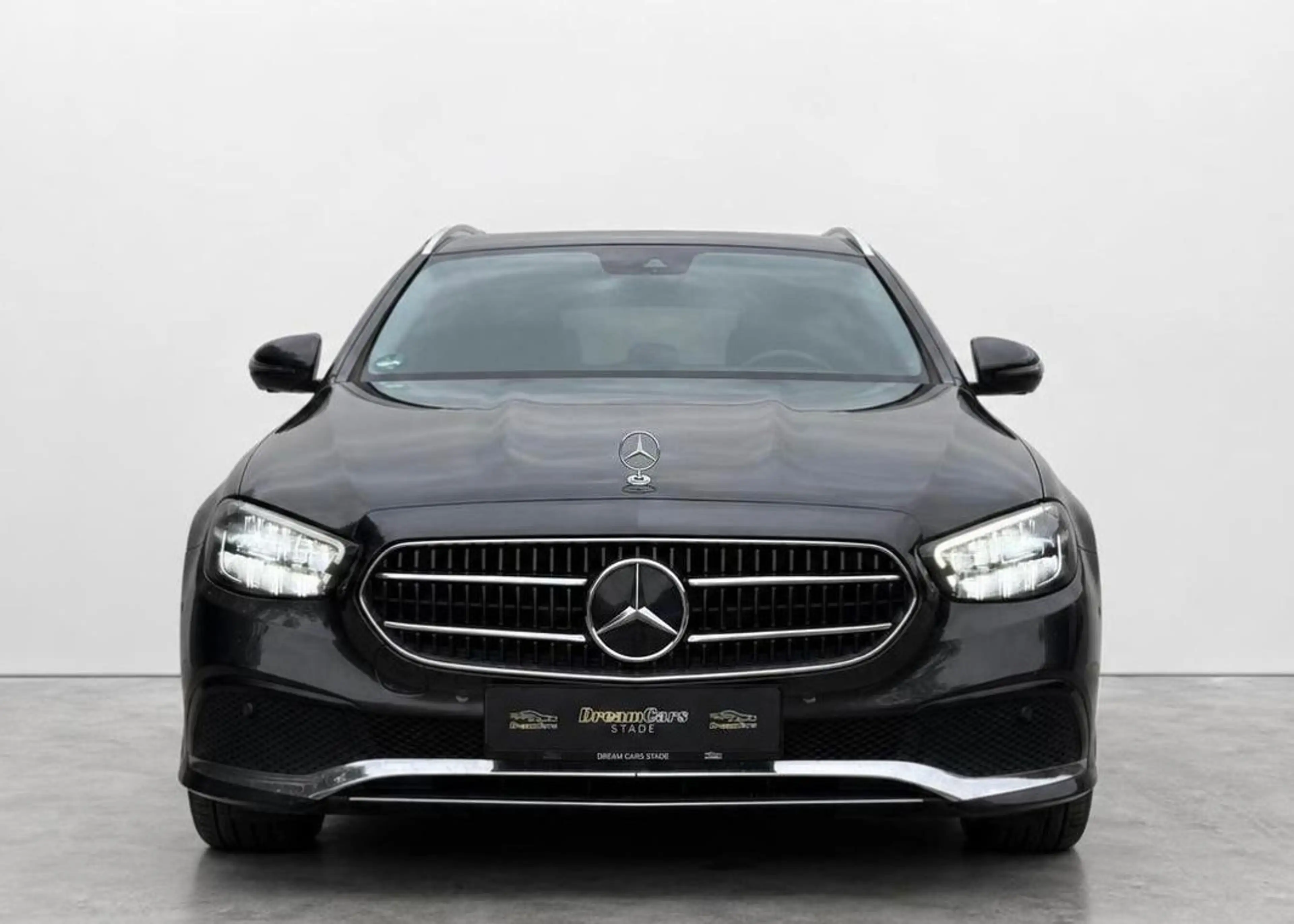 Mercedes-Benz E 300 de PANO/BURMESTER/MEMORY/STANDHEIZ./KAMERA — photo 8