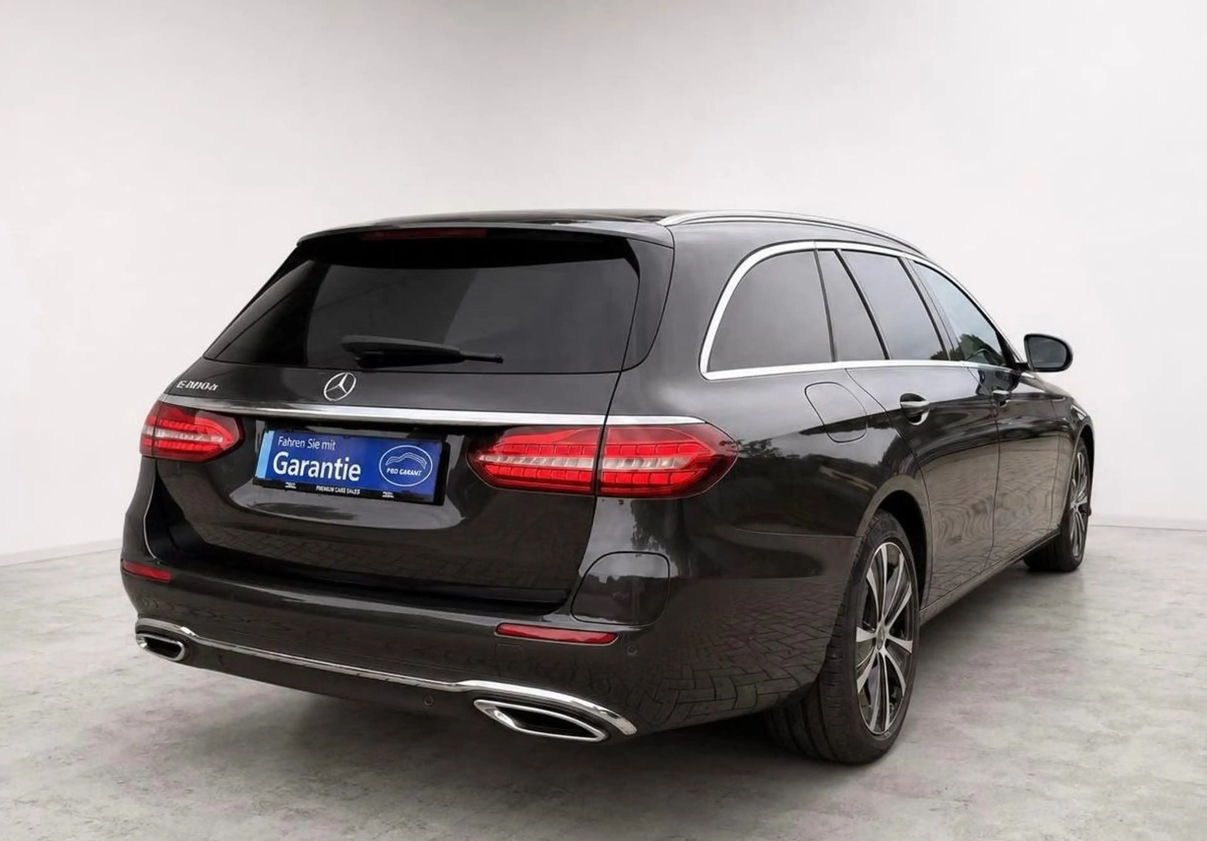 Mercedes-Benz E 300 de PANO/BURMESTER/MEMORY/STANDHEIZ./KAMERA — photo 5