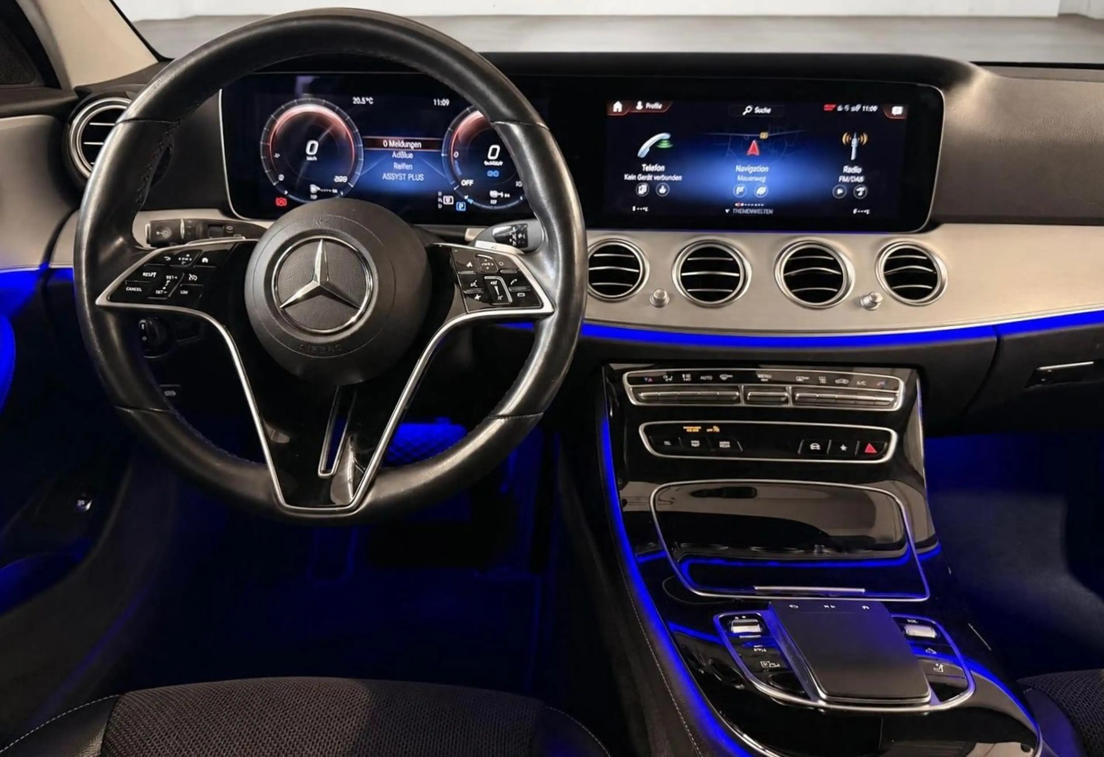Mercedes-Benz E 300 de PANO/BURMESTER/MEMORY/STANDHEIZ./KAMERA — photo 11