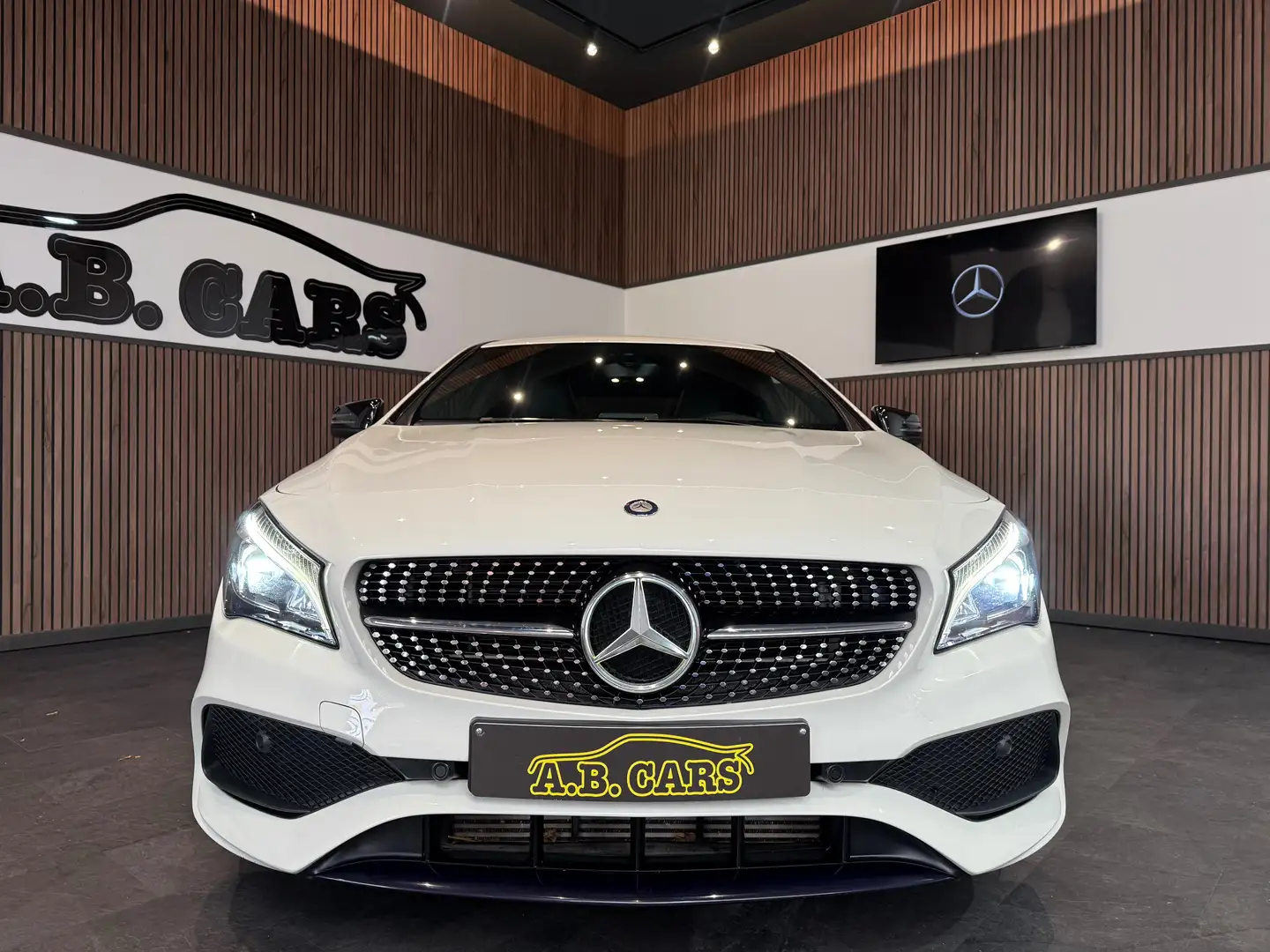 Mercedes-Benz CLA 200 d *AMG LINE *AUTOMATIQUE*GARANTIE 12MOIS* Weiß - 2
