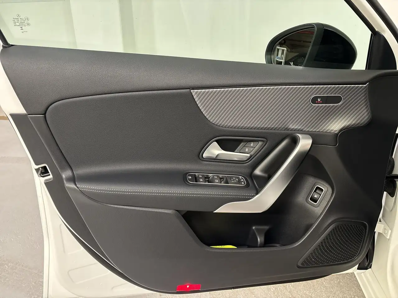 Mercedes-Benz A 250 e Kompaktlimousine mit EQ Hybrid Technologie 11