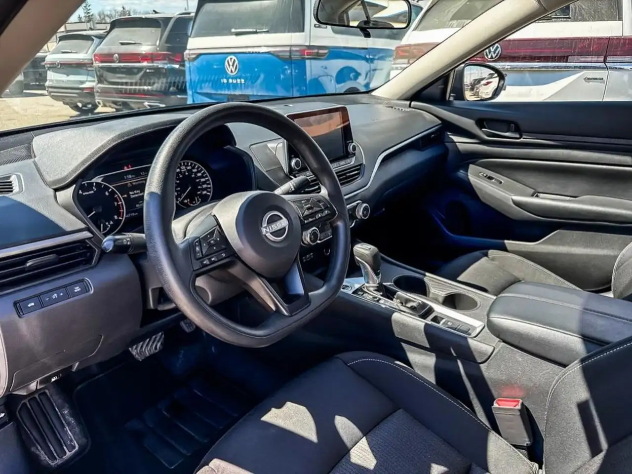 Nissan Altima снимка Nissan Altima