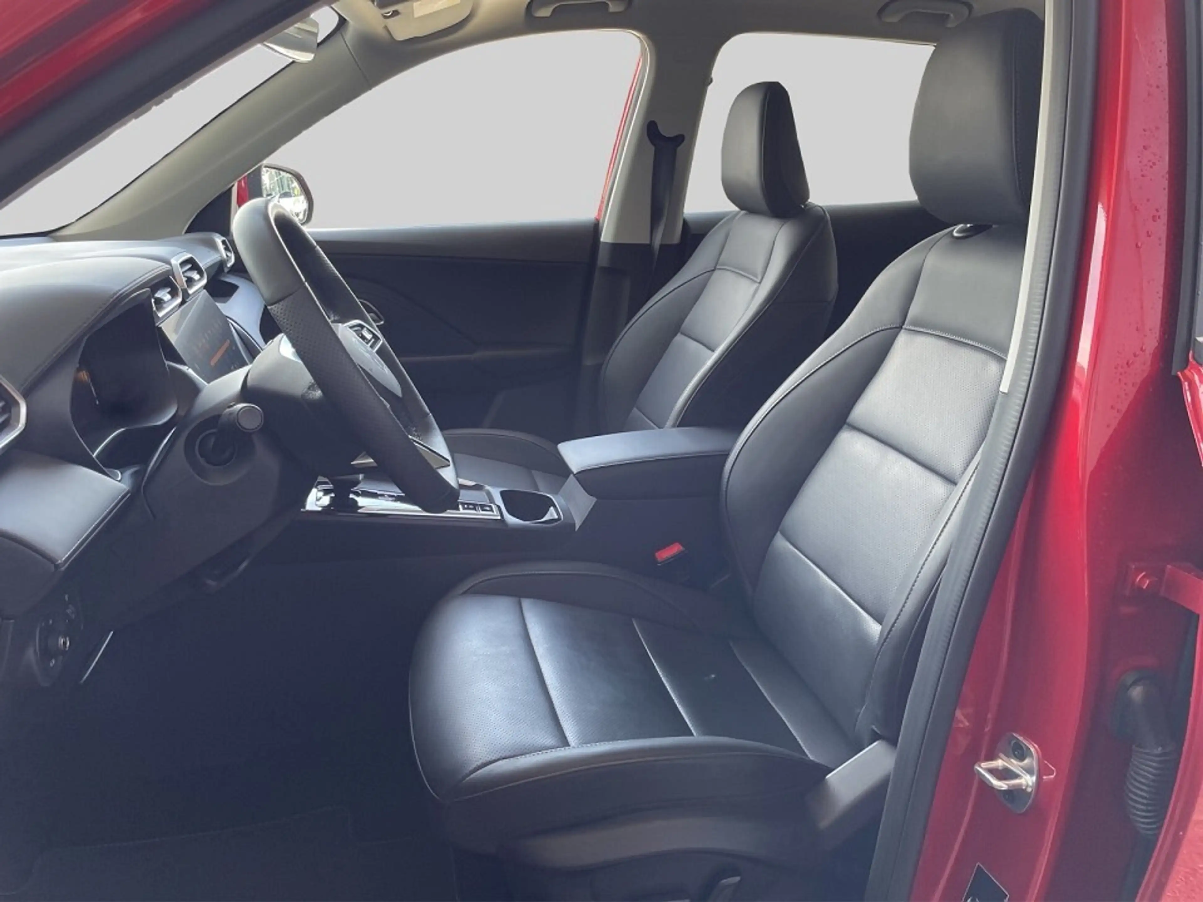 MG ZS 1.5 Hybrid+ Luxury — photo 6