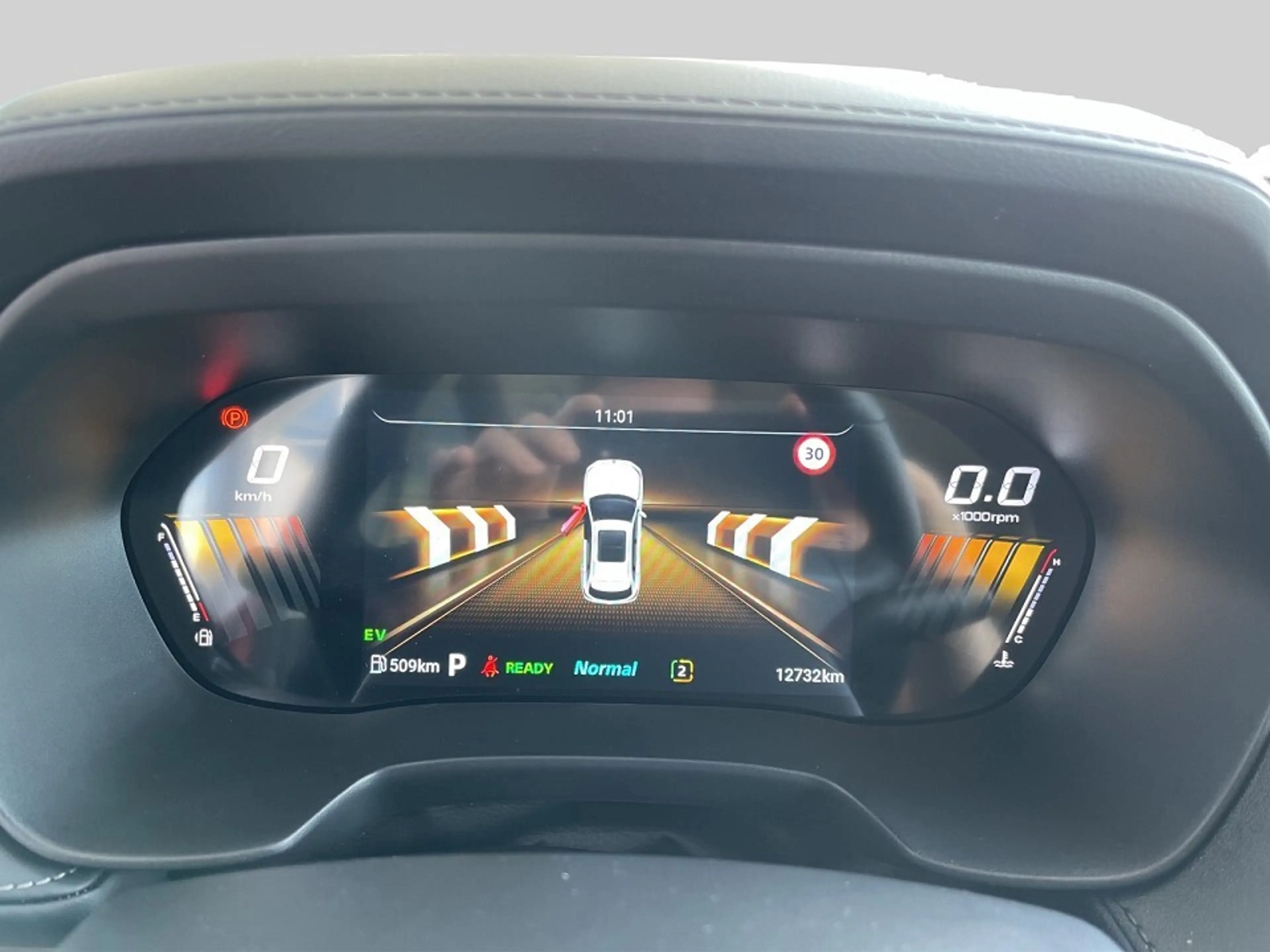 MG ZS 1.5 Hybrid+ Luxury — photo 7