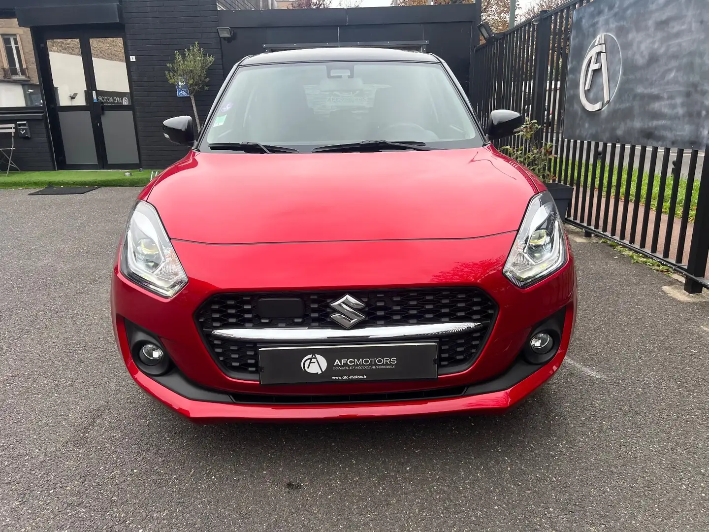 Suzuki Swift 1,2 Dualjet Hybride 85 Ch Pack CVT Rot - 2