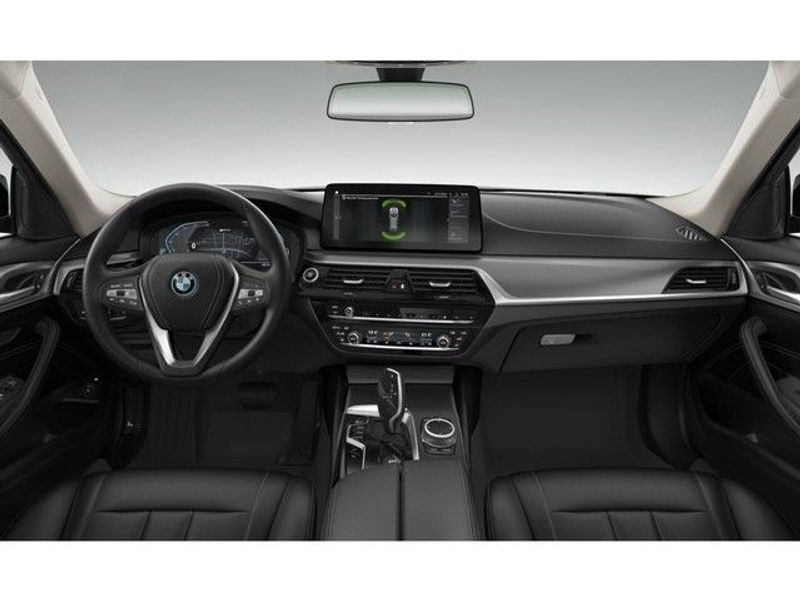BMW 530 e Touring Aut. Klimaaut. Head-Up Memory vorn — photo 4
