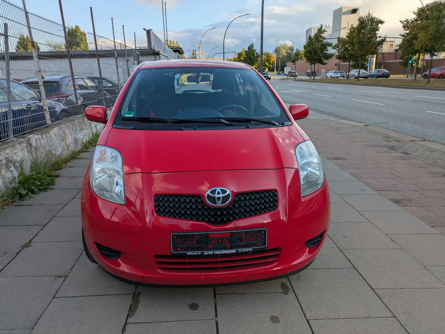 Toyota Yaris Sol Argent - 1