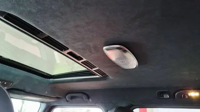 Mercedes-Benz G 500 view 14