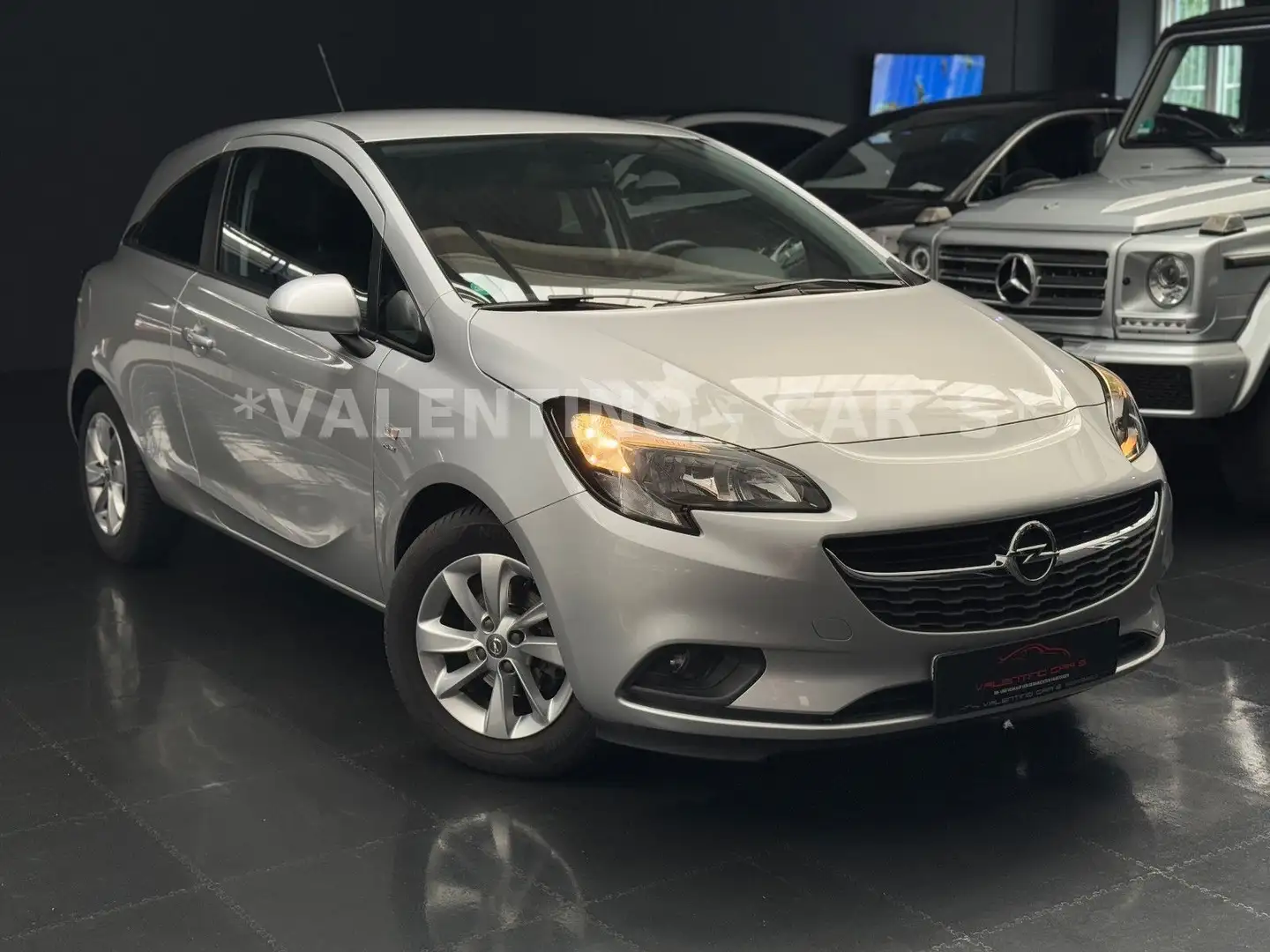 Opel Corsa E Active/Automatik/Alu/Shz/Lhz/Apple/ Plateado - 1