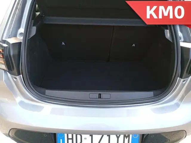 Peugeot 208 view 15