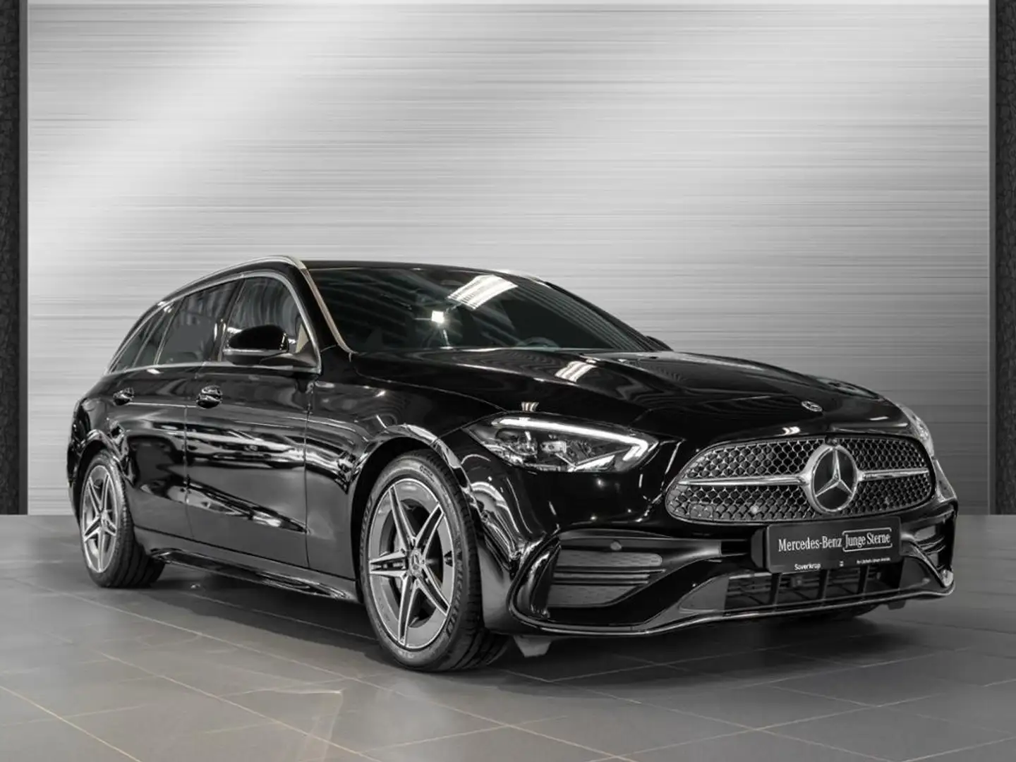 Mercedes-Benz C 300 T // AMG SPUR AHK KAMERA SHZ Schwarz - 2