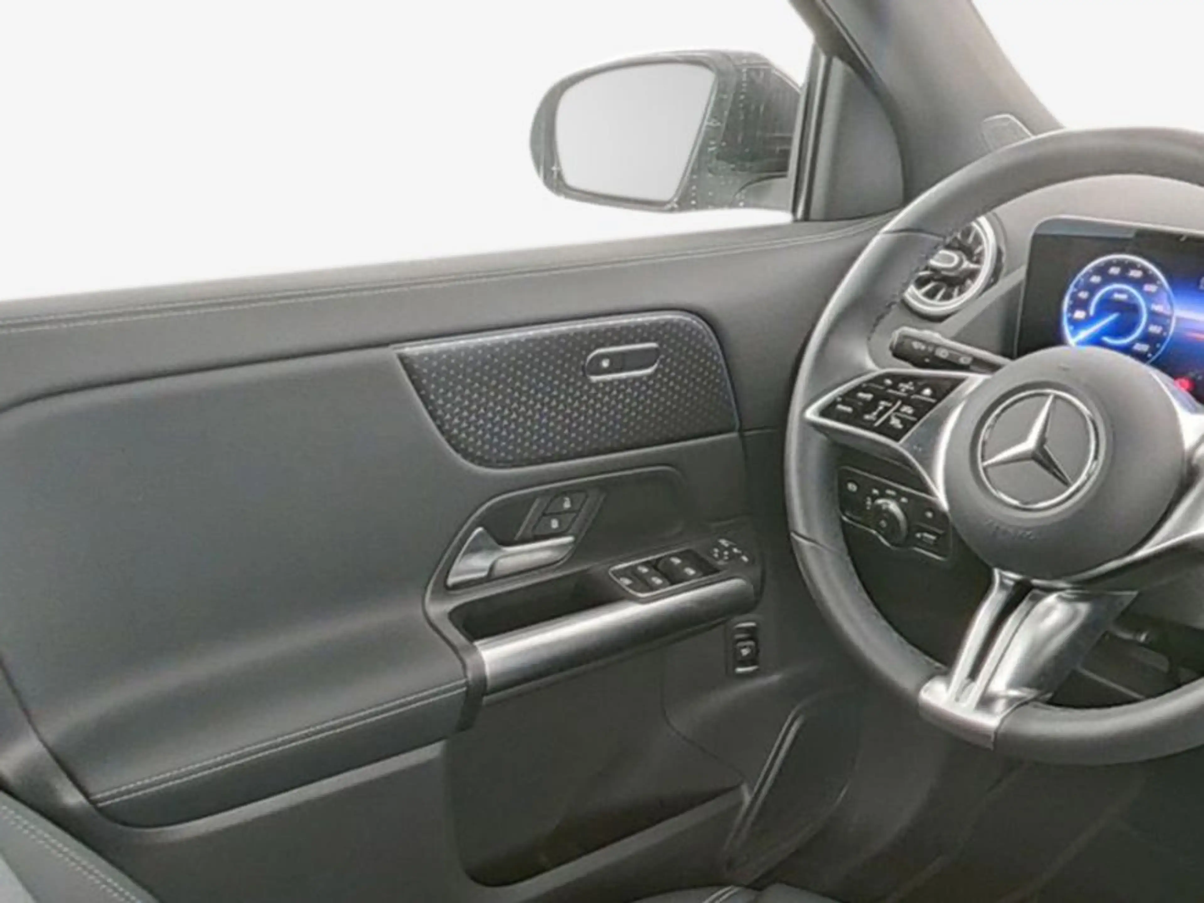 Mercedes-Benz EQA 250 EQA — photo 9