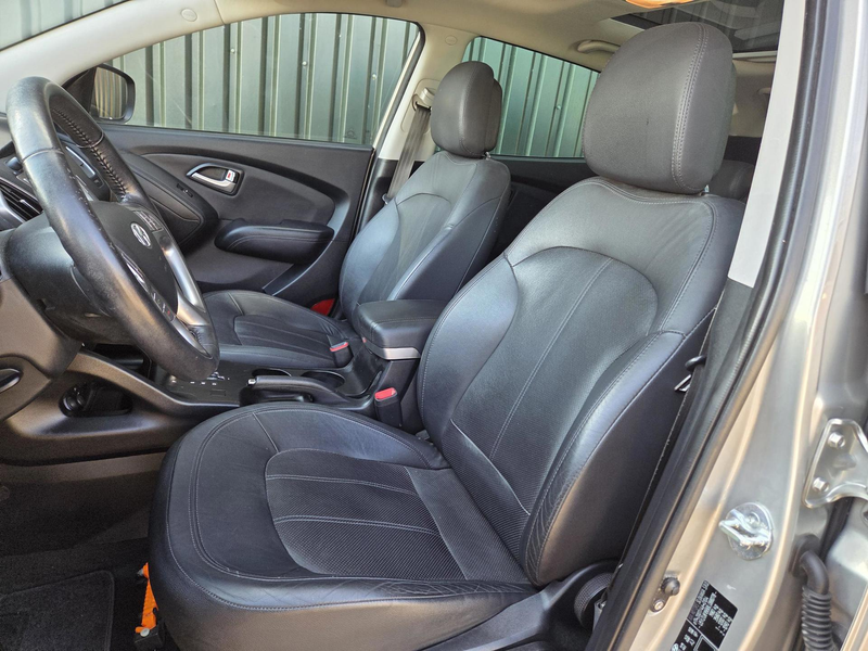 Hyundai iX35 2.0i i-Catcher PANO LEDER Price included VAT — photo 11