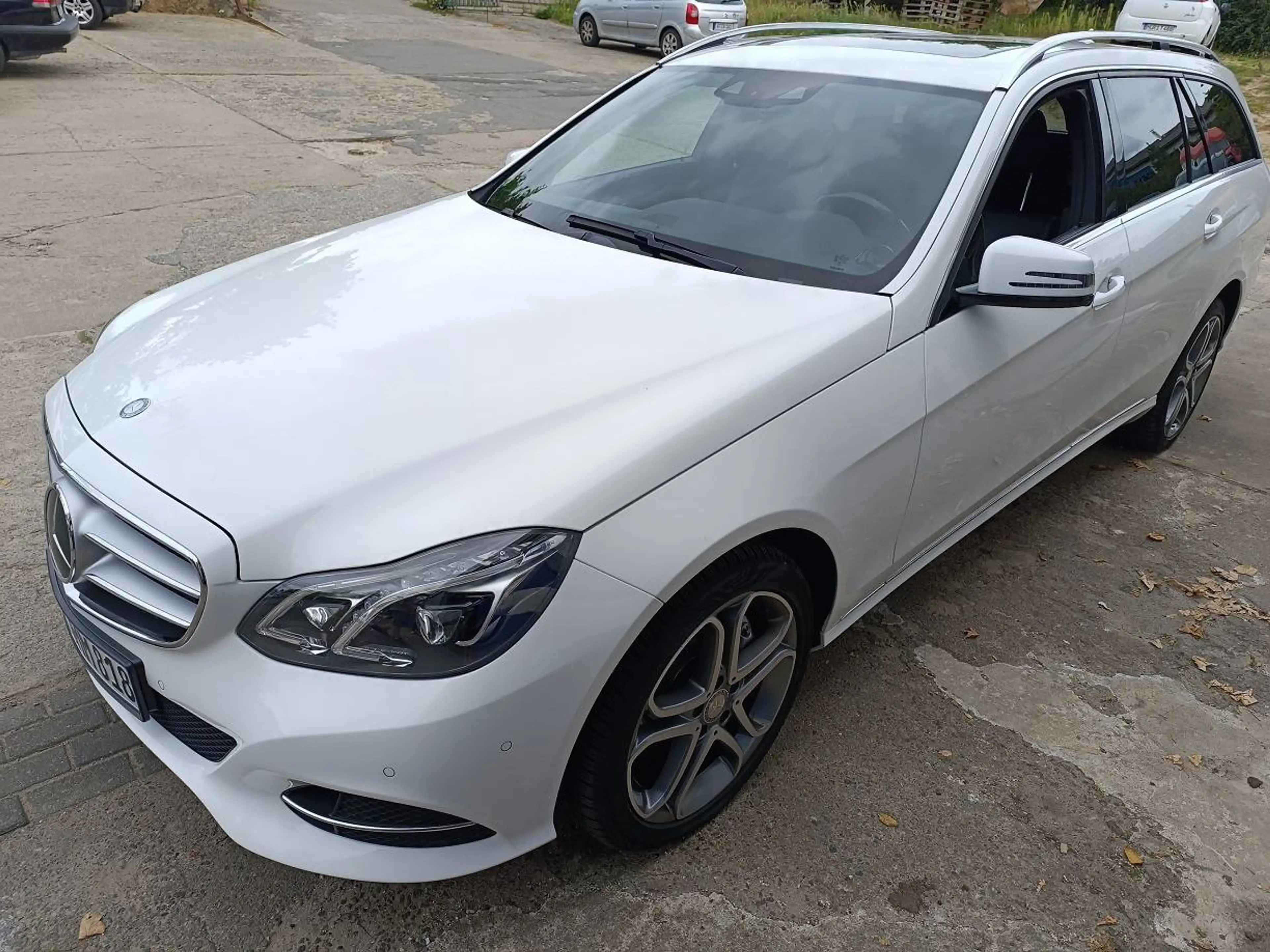 Mercedes-Benz E 350 E 350 BlueTec WERKSTATTGEPRÜFT , MÄNGELFREI — photo 4
