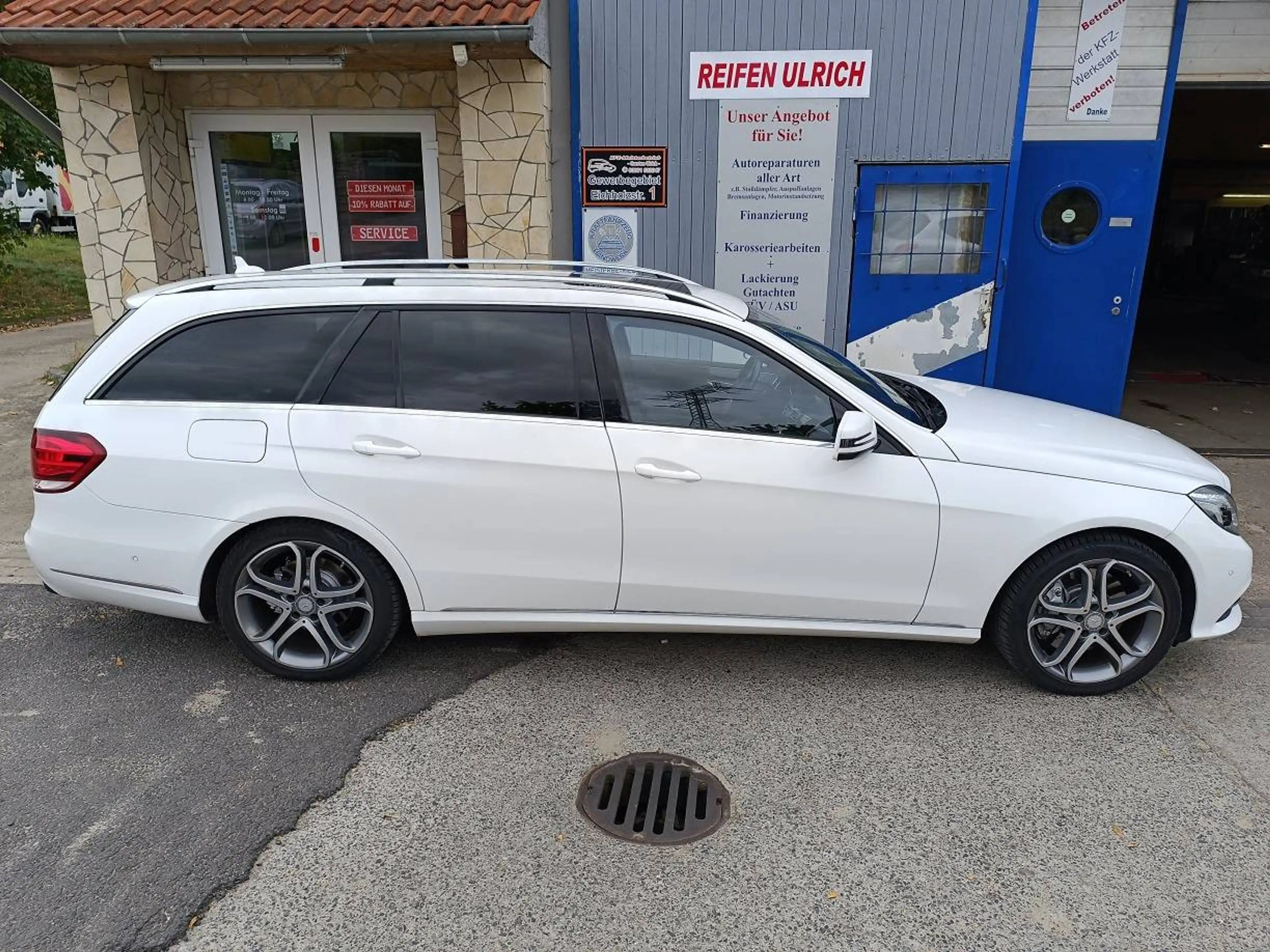 Mercedes-Benz E 350 E 350 BlueTec WERKSTATTGEPRÜFT , MÄNGELFREI — photo 12
